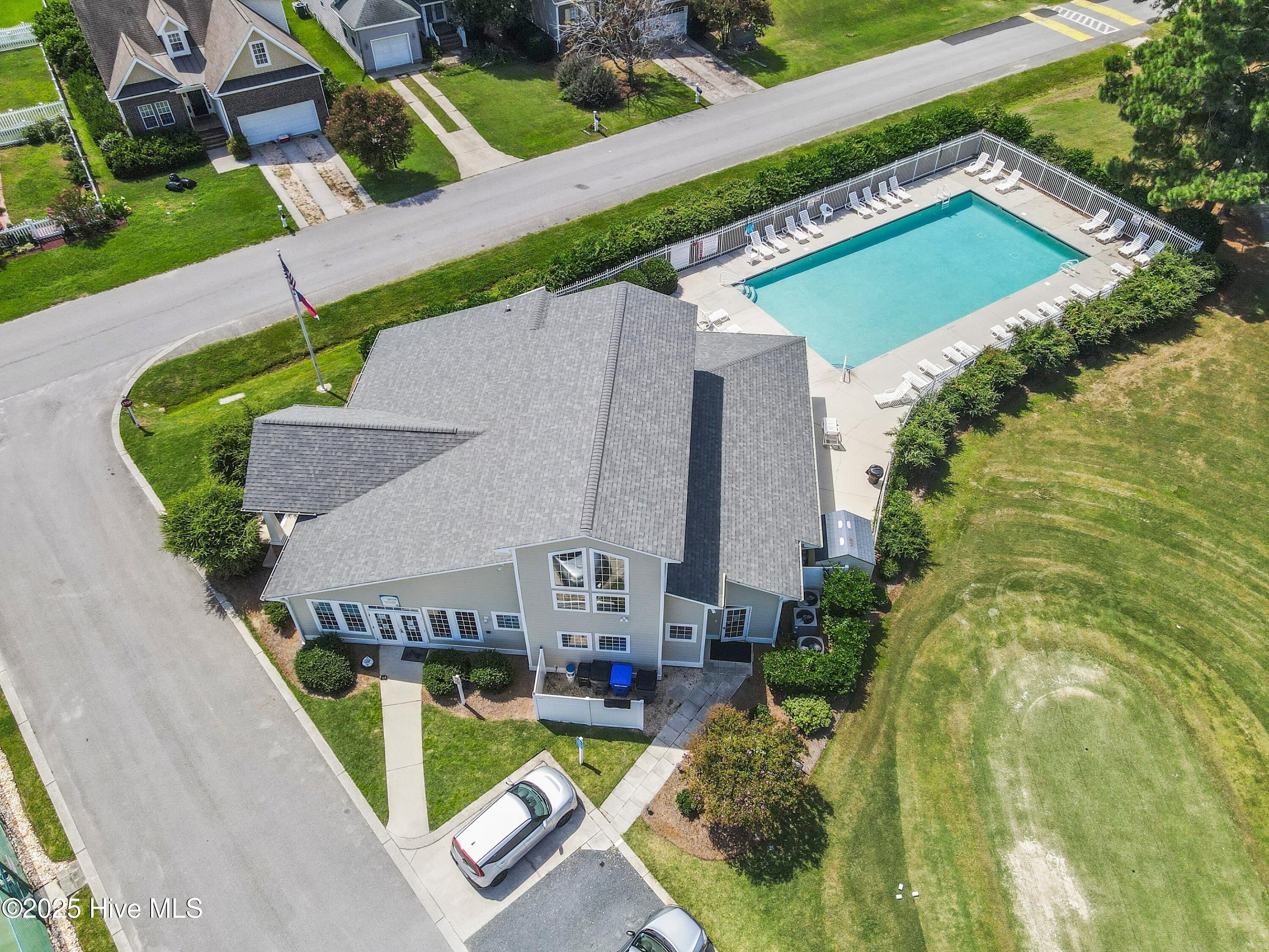 100522609 | Photo 58