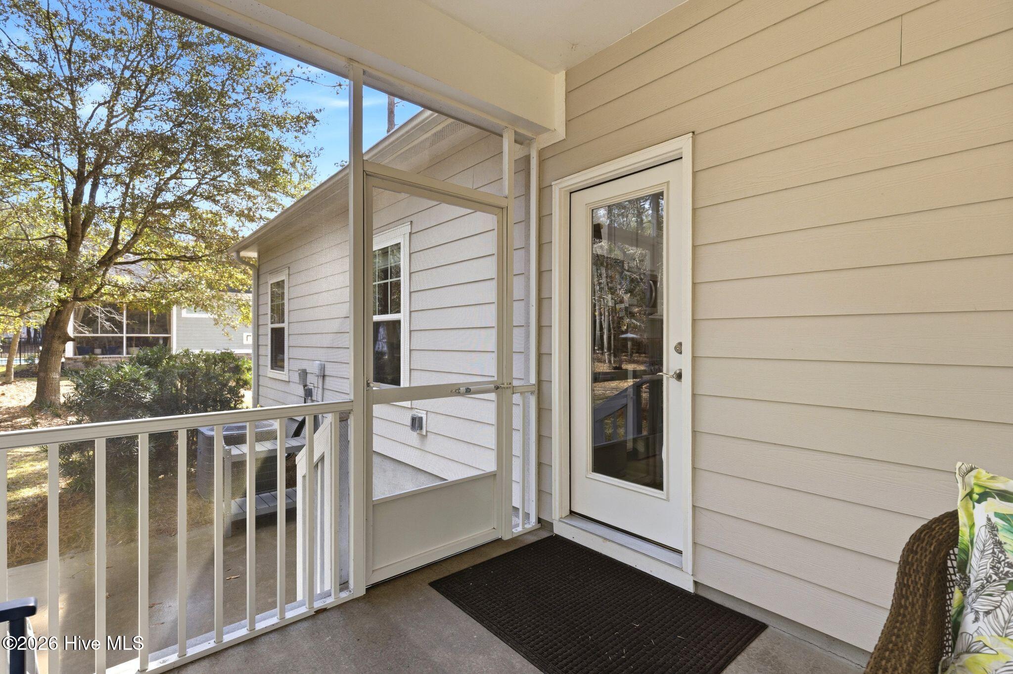 100558681 | Photo 41