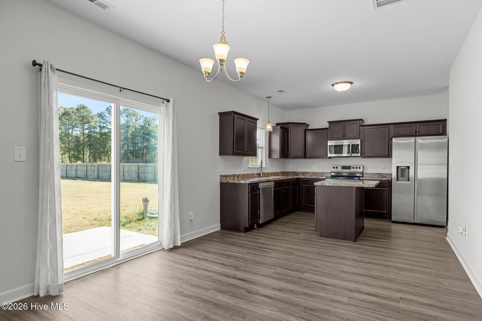 309 Sunrose Drive, Maysville, NC 28555 – photo 10: 8-web-or-mls-1S3A6493