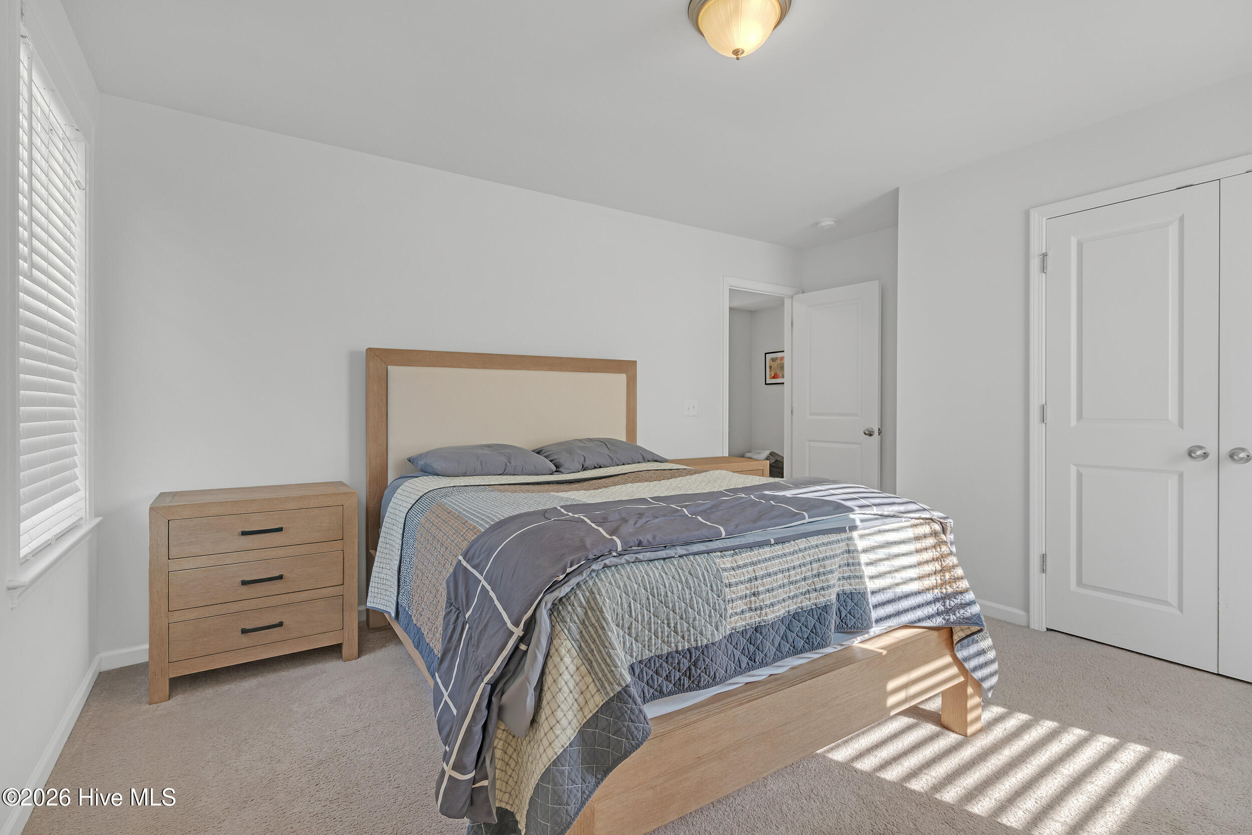 100551488 | Photo 32