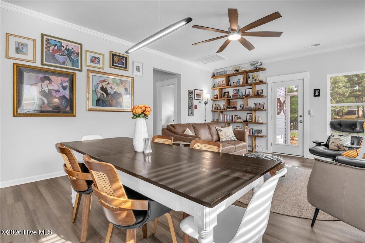 100566058 | Photo 23