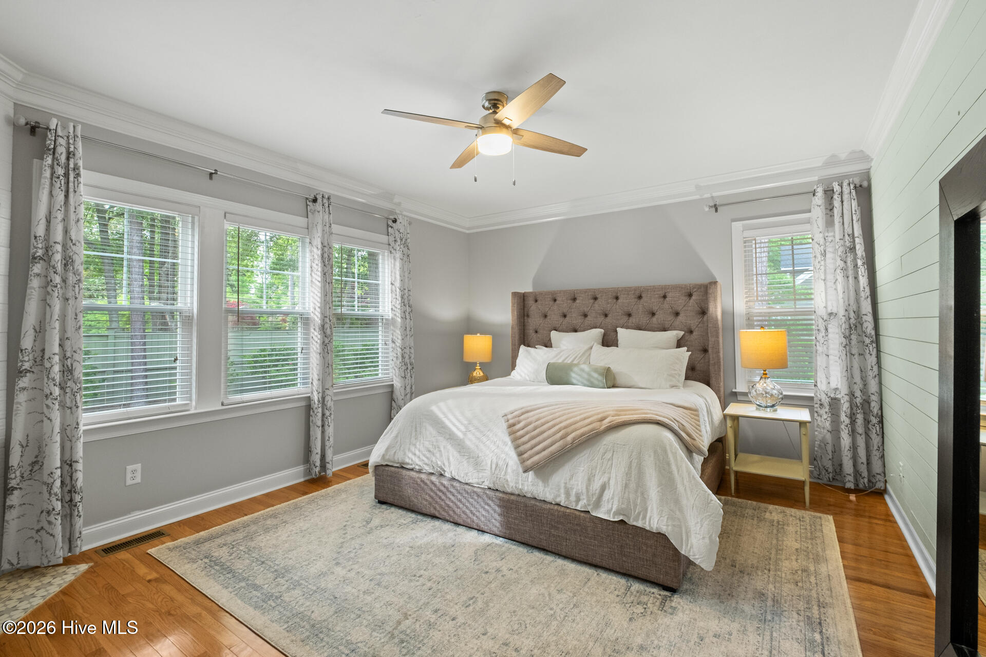 100554088 | Photo 25