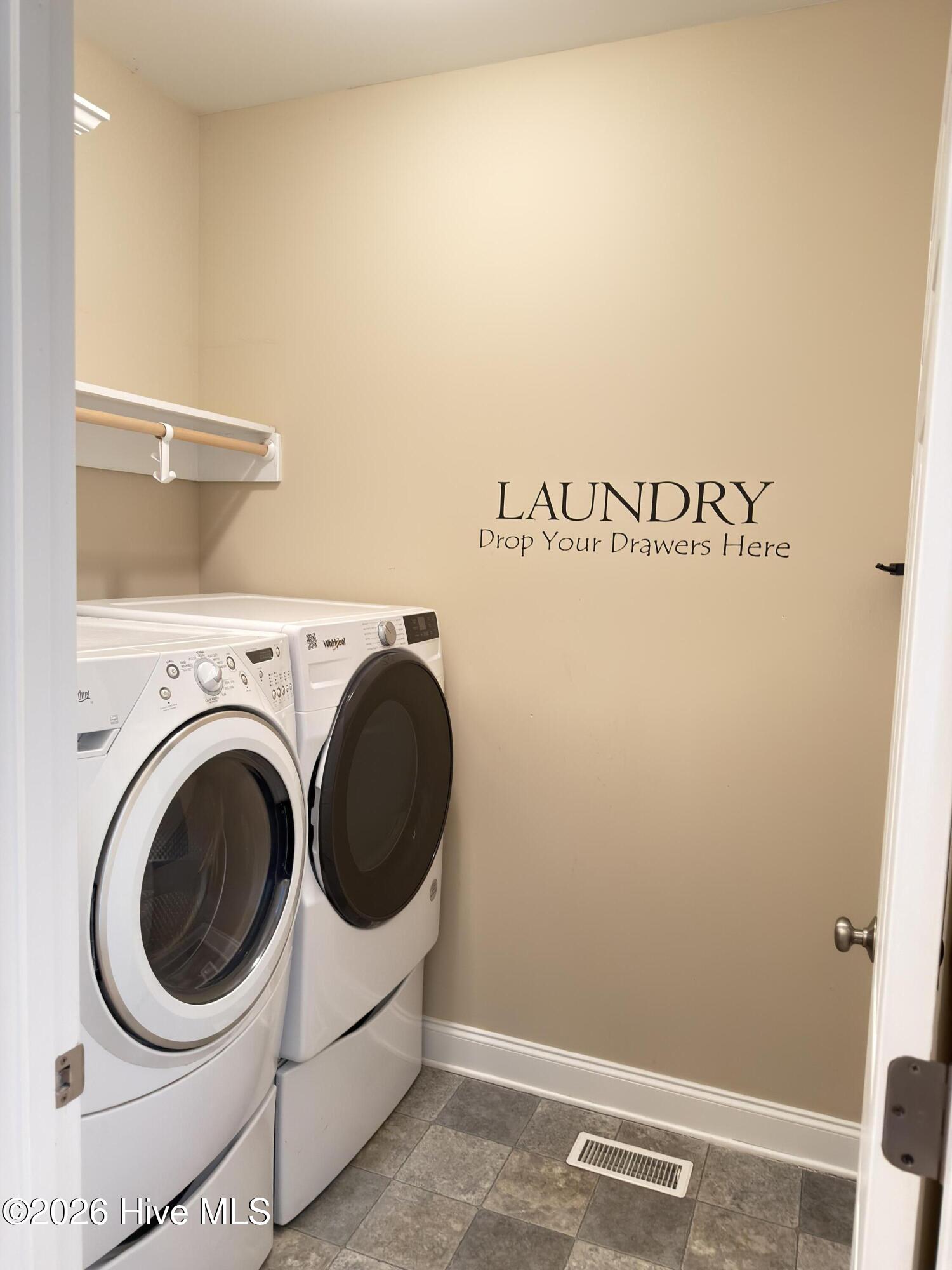 428 Salisbury Court, Winterville, NC, 28590