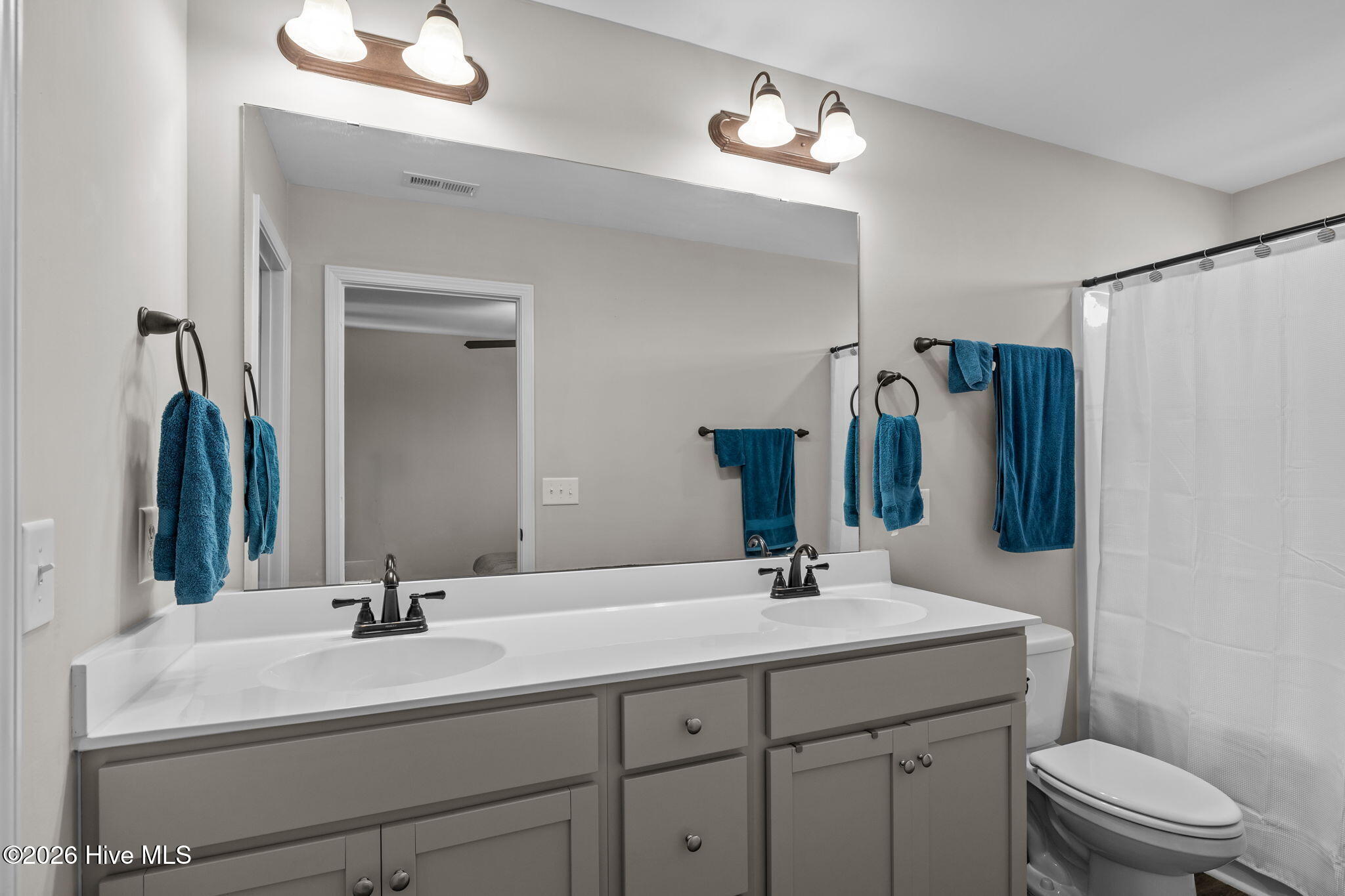 100546881 | Photo 27