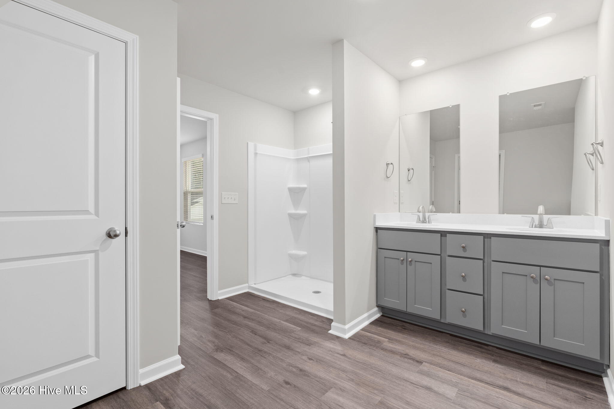 100546266 | Photo 23