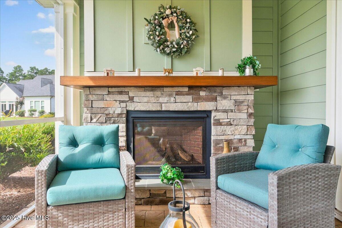 100537556 | Photo 45