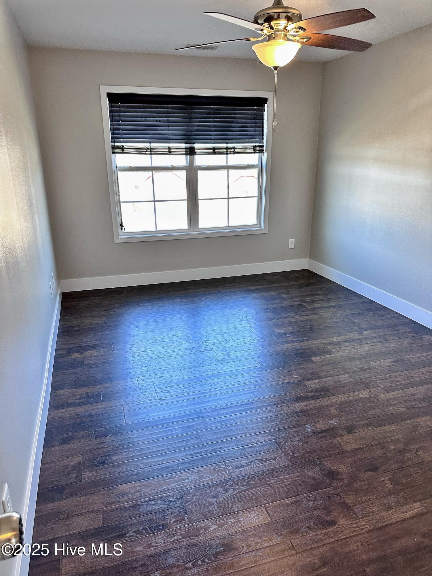 100542600 | Photo 20