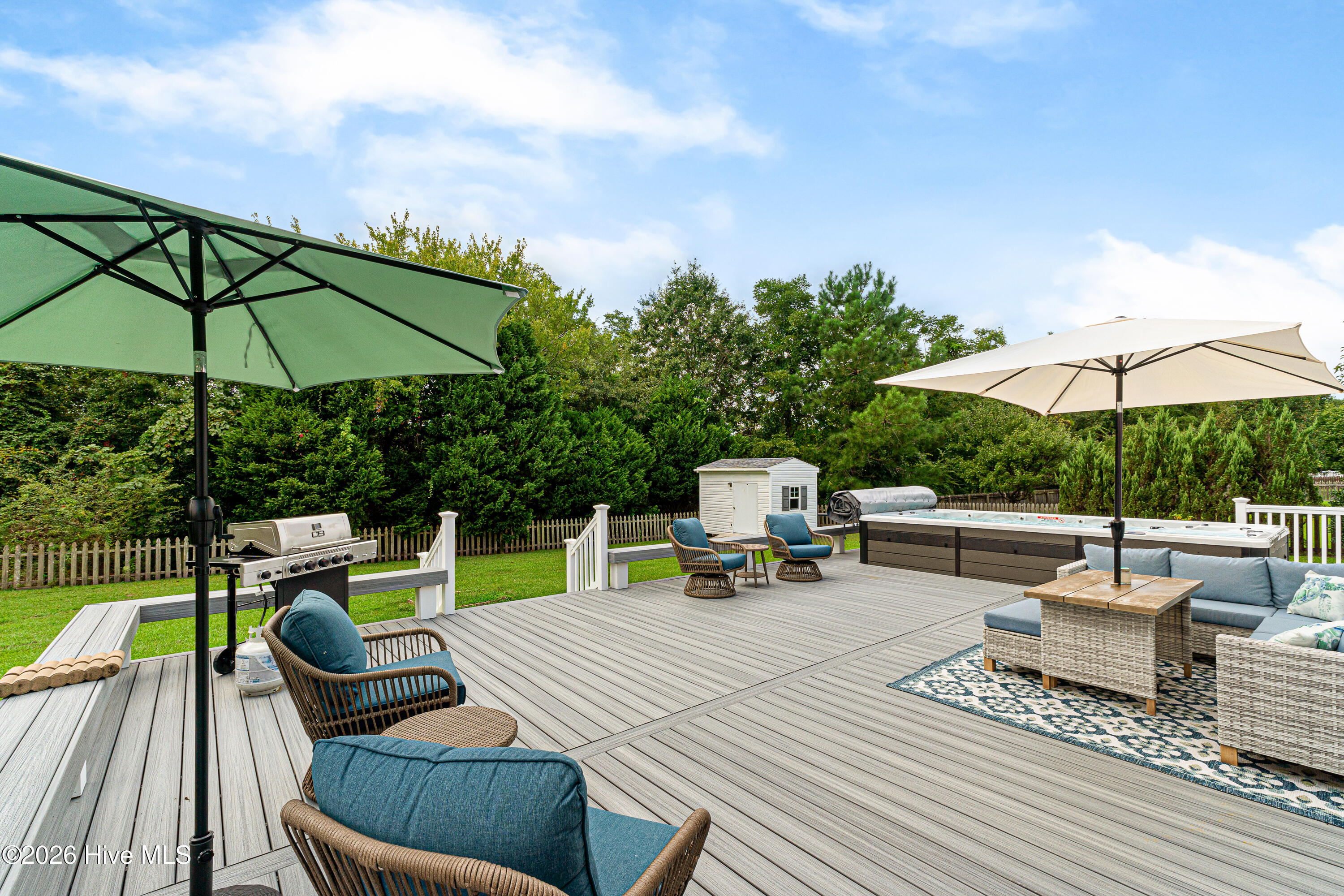 412 Waverly Court,Newport
