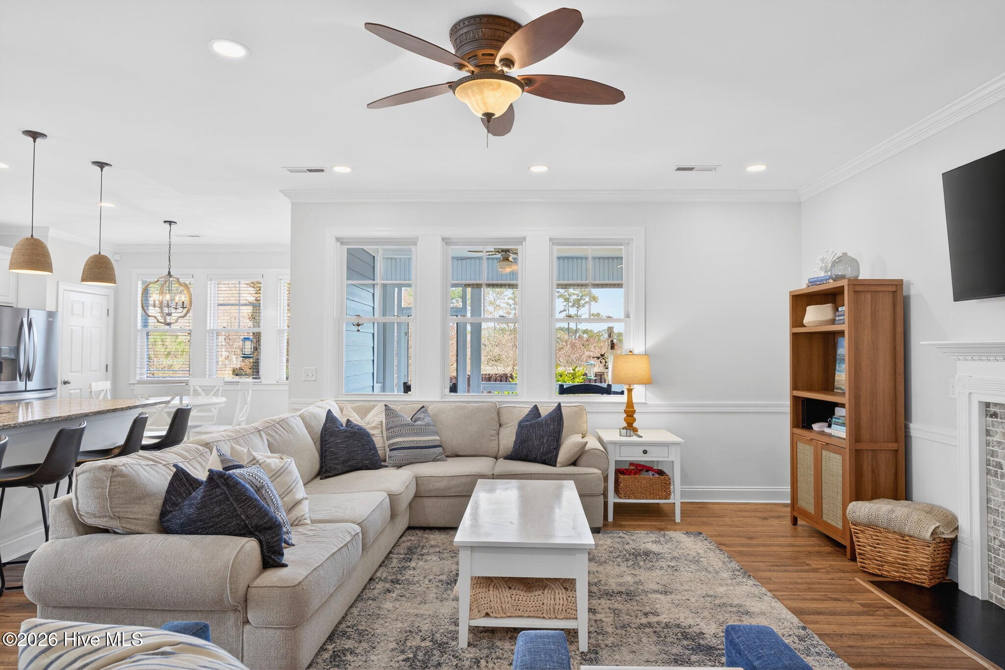 100558158 | Photo 17