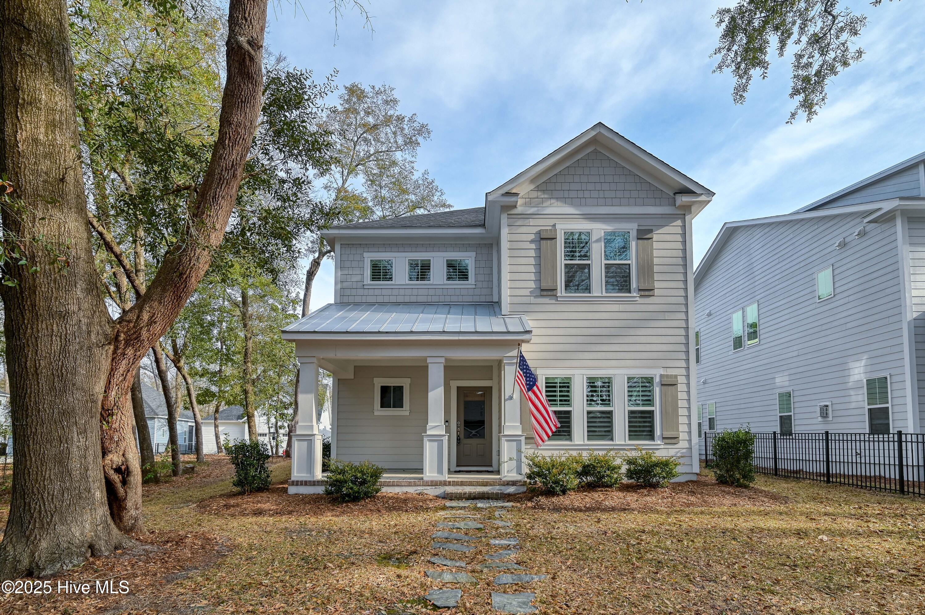 1156 Cottage Park Aly