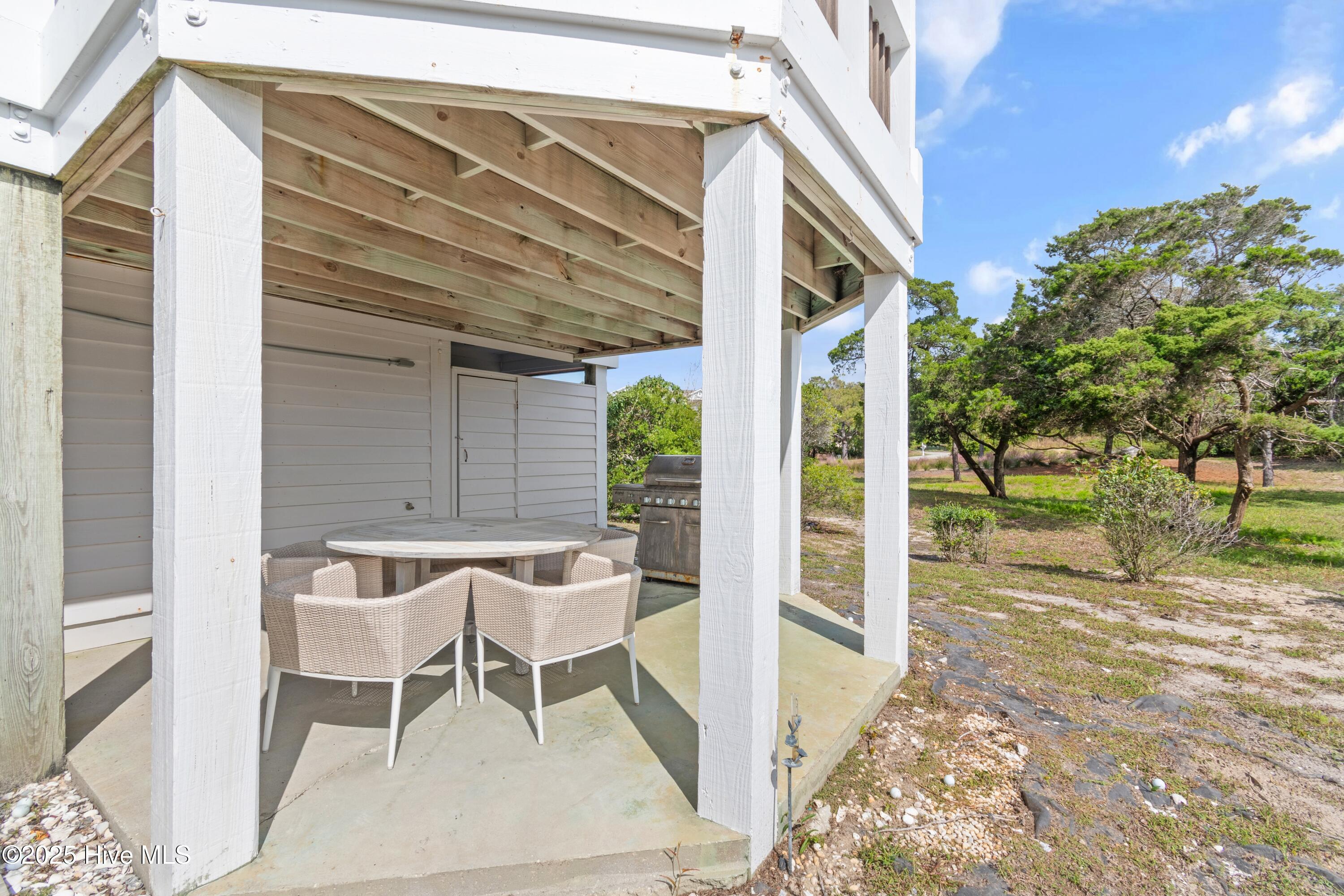 100536702 | Photo 115