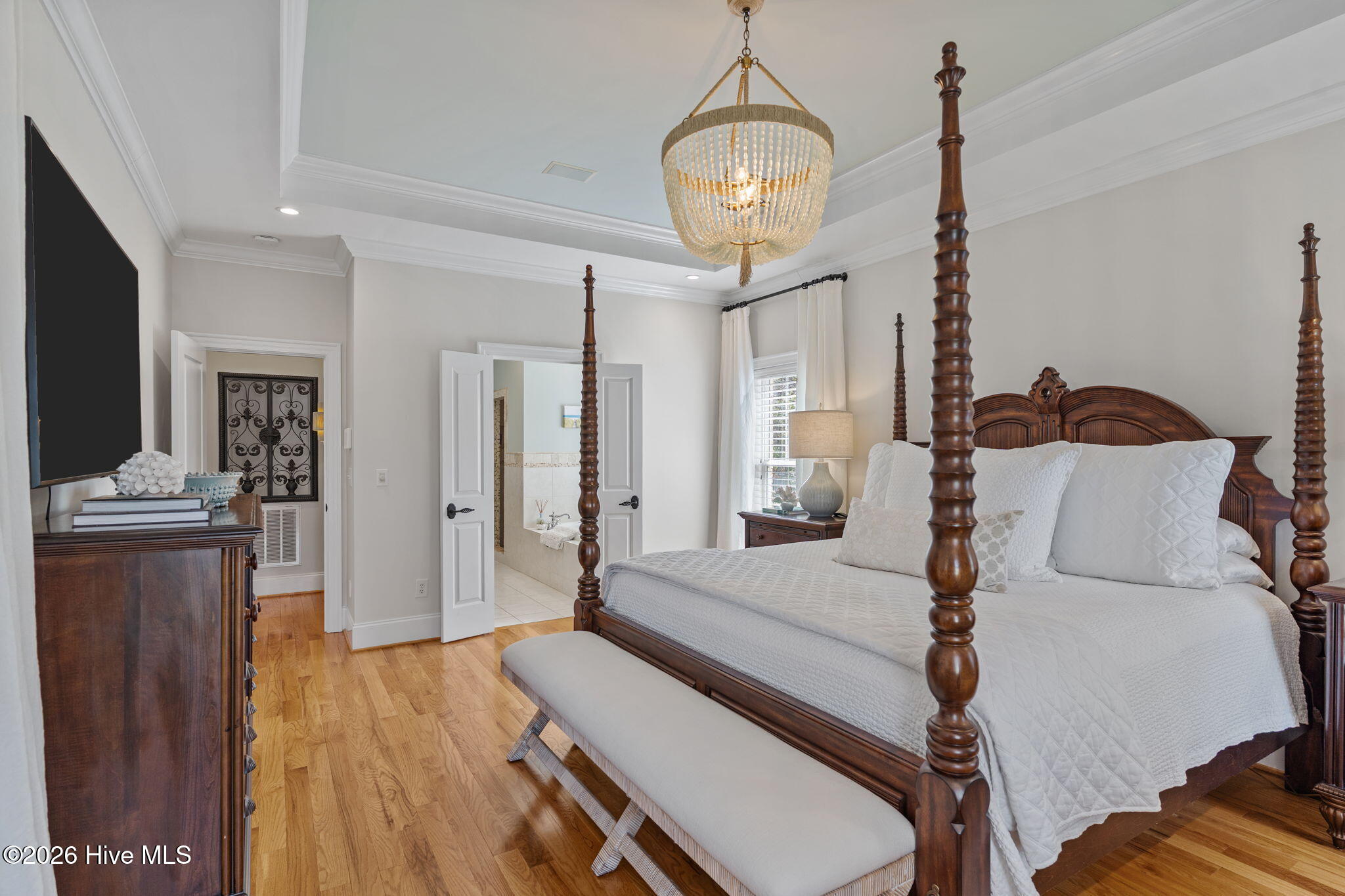 100561575 | Photo 25