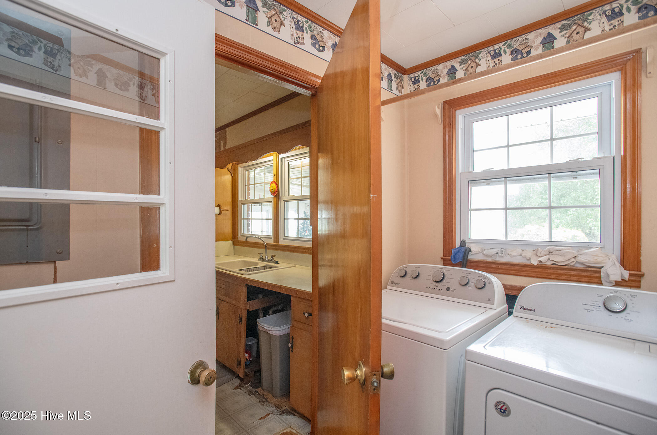 Homes for sale in Cedar Island, NC | 2596 Cedar Island Rd, Cedar Island, NC 28520 | MLS# 100531868