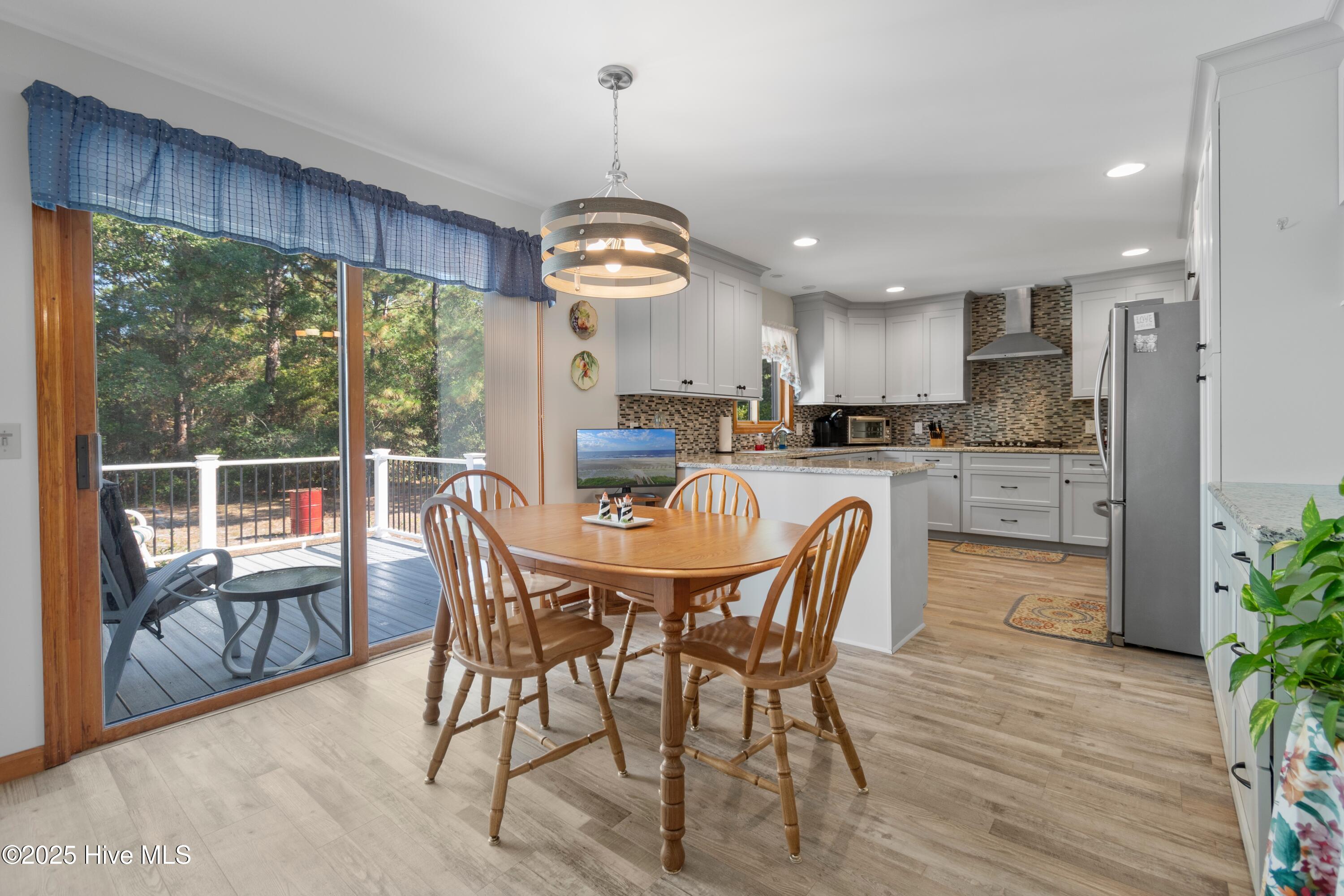 100533822 | Photo 29