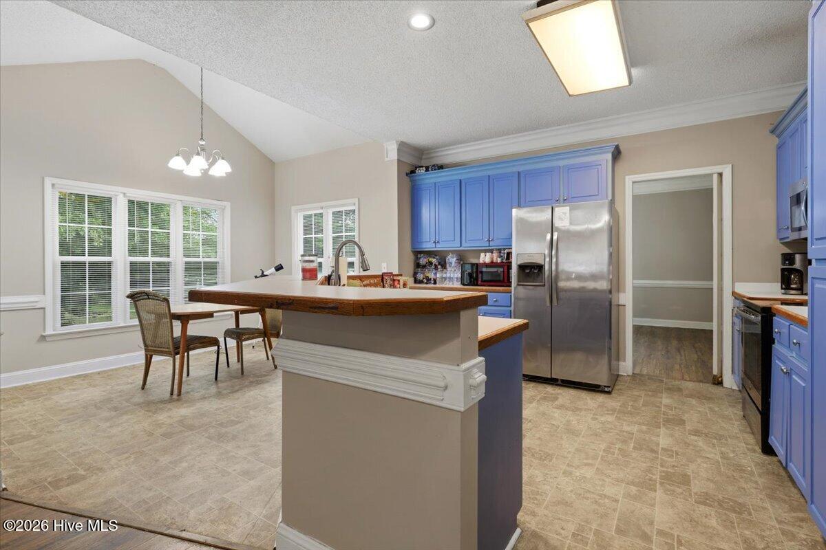 15-206 Creekside Dr-15