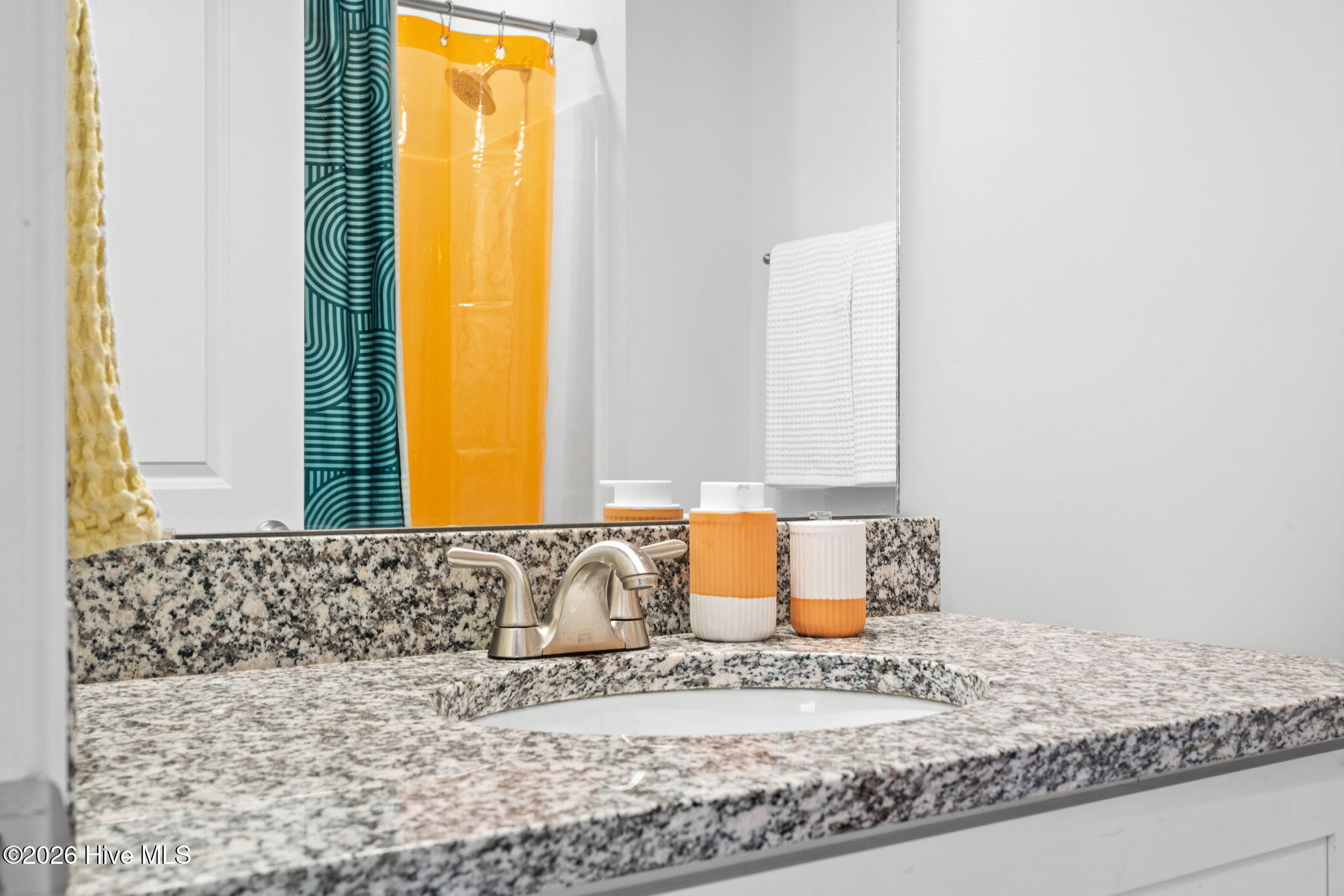 100562571 | Photo 12