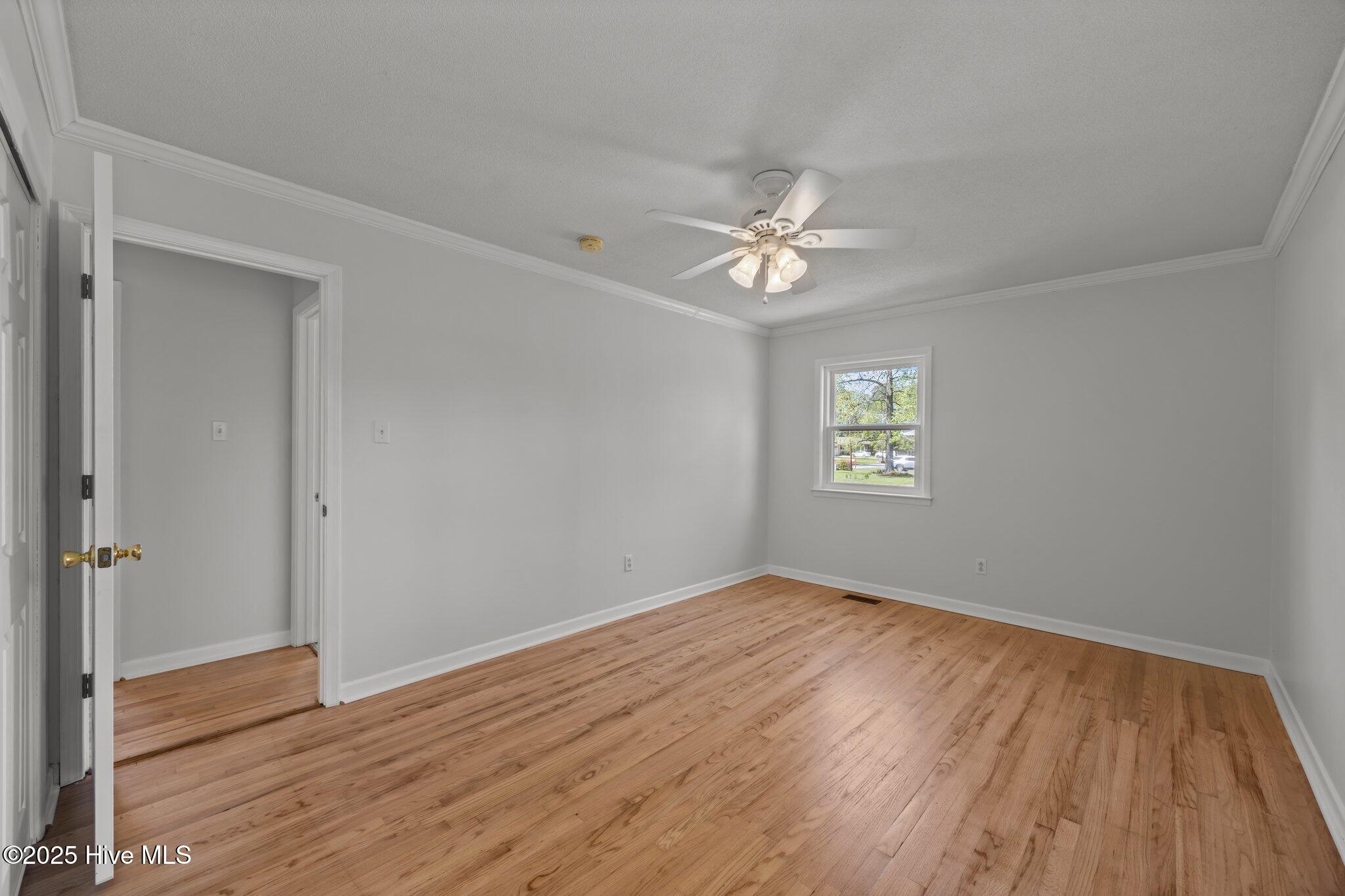 100500970 | Photo 24