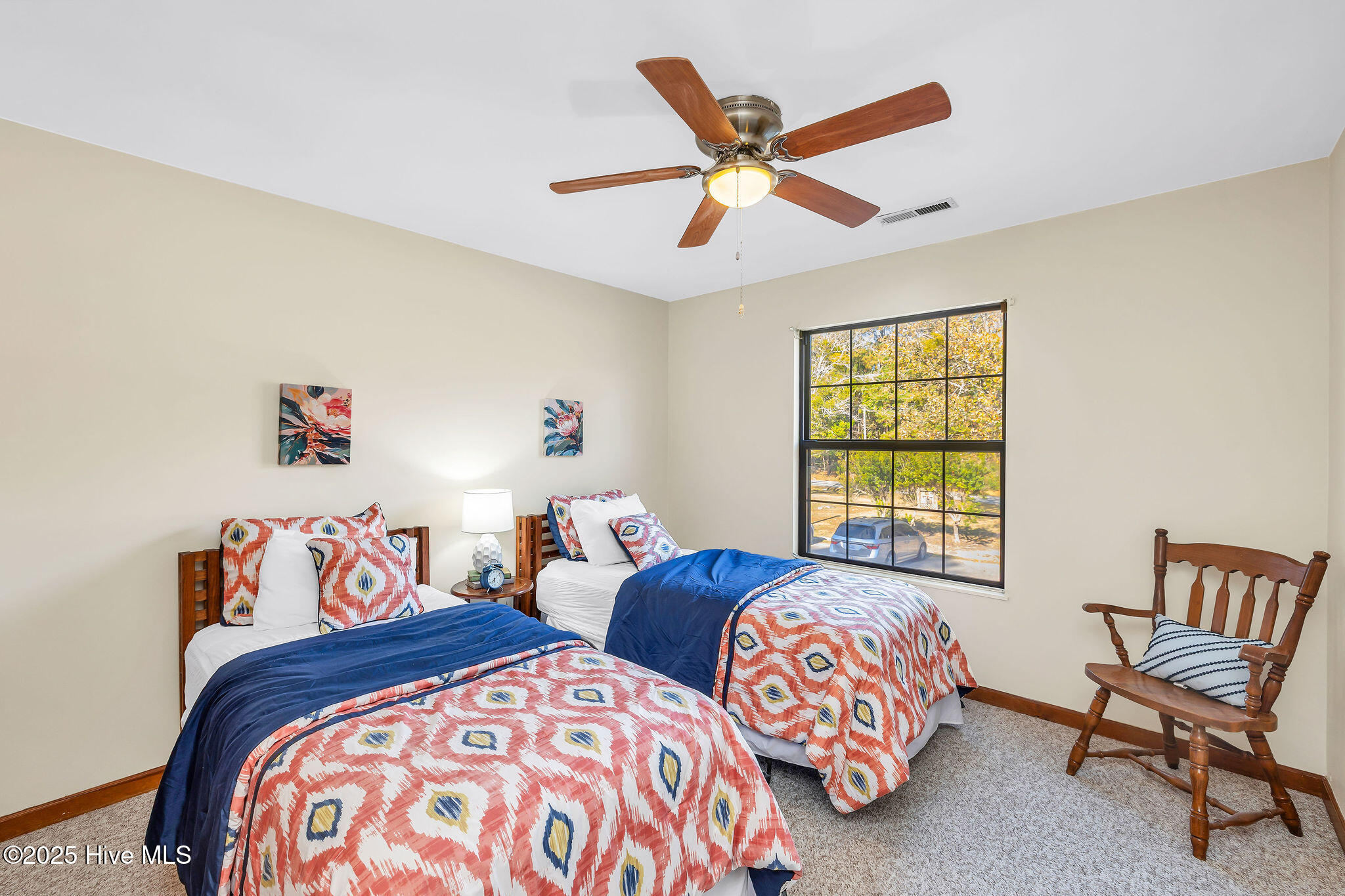 100541732 | Photo 38