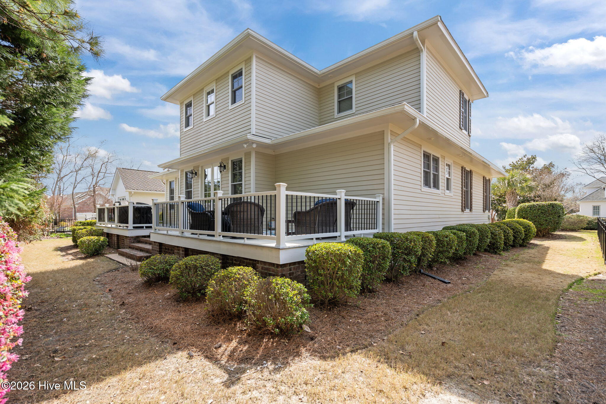 100561937 | Photo 15