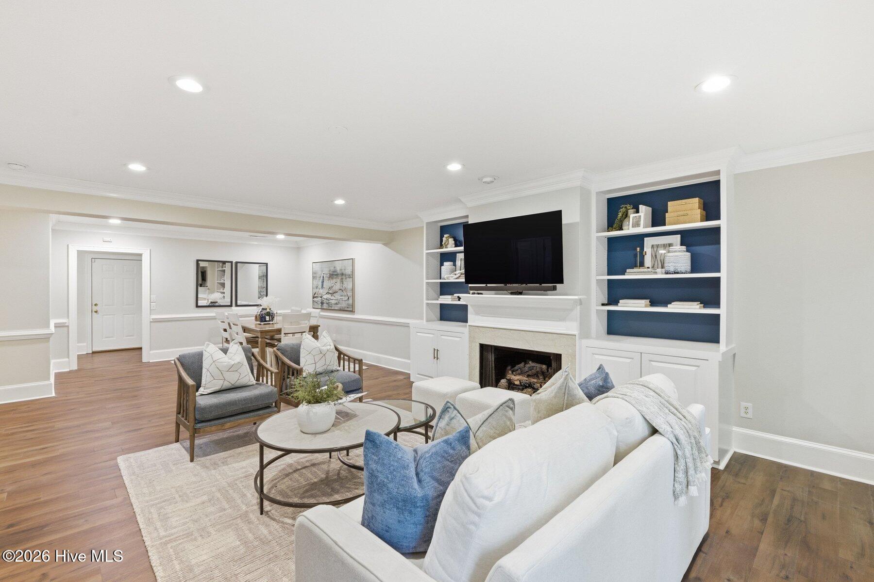 100566257 | Photo 11