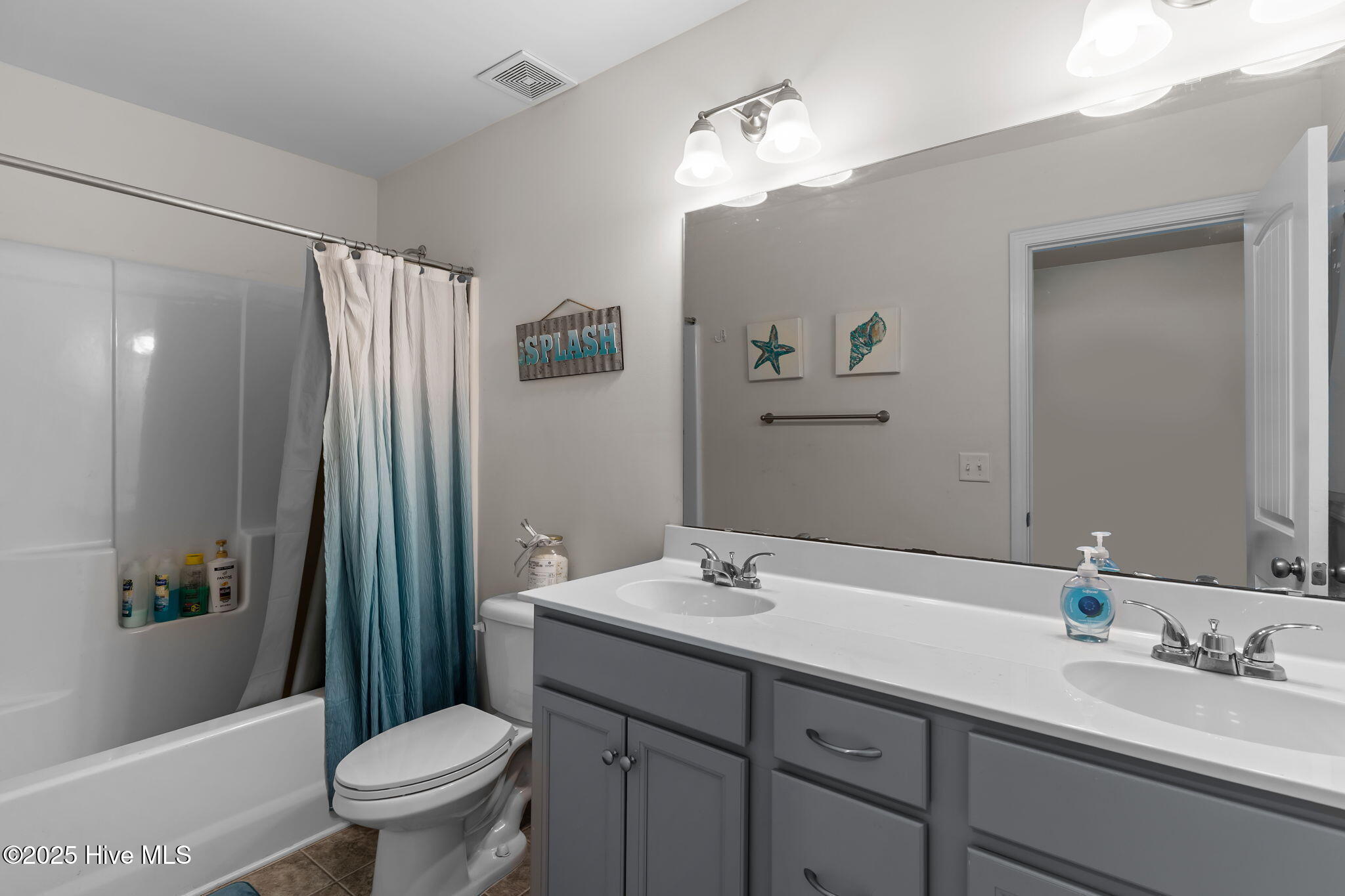 100537079 | Photo 31