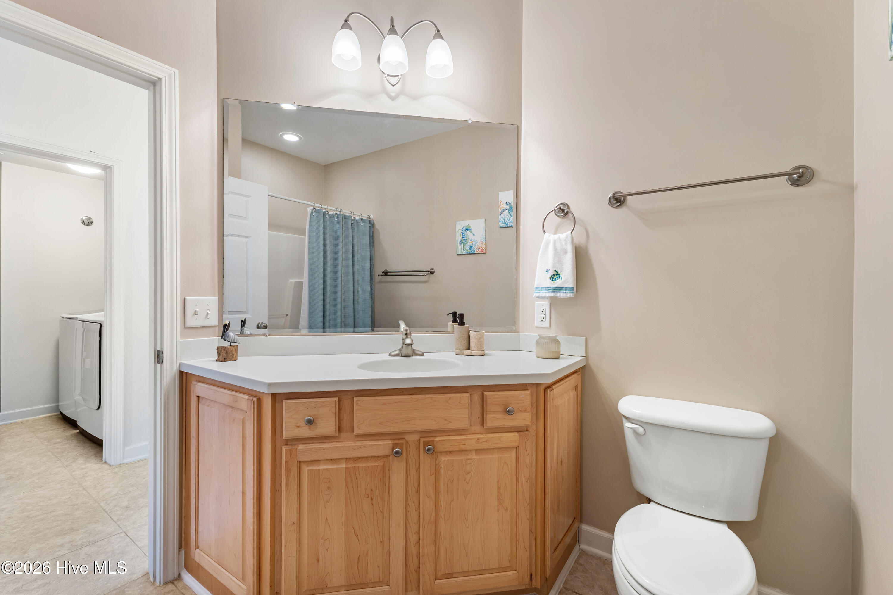 100570147 | Photo 26