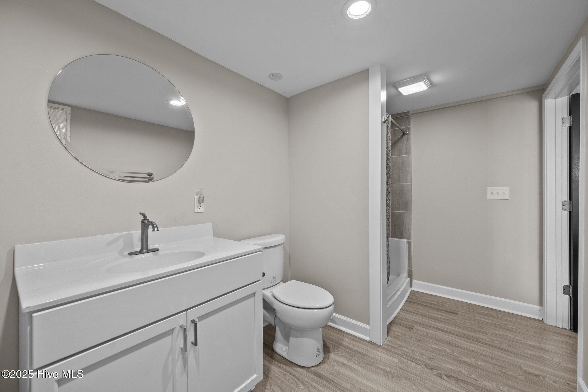 100501039 | Photo 31