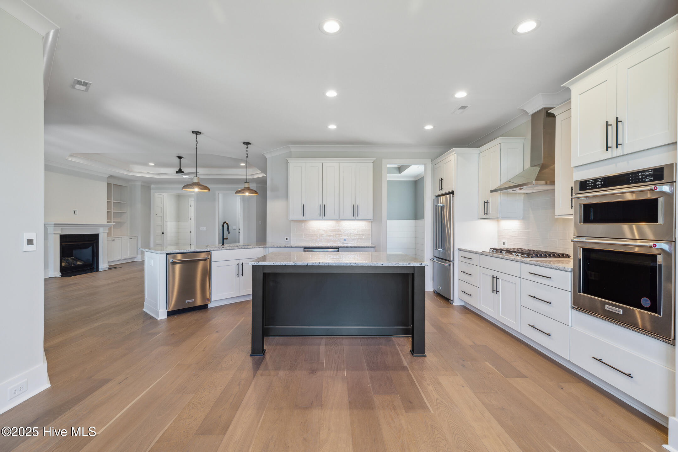 100461244 | Photo 32