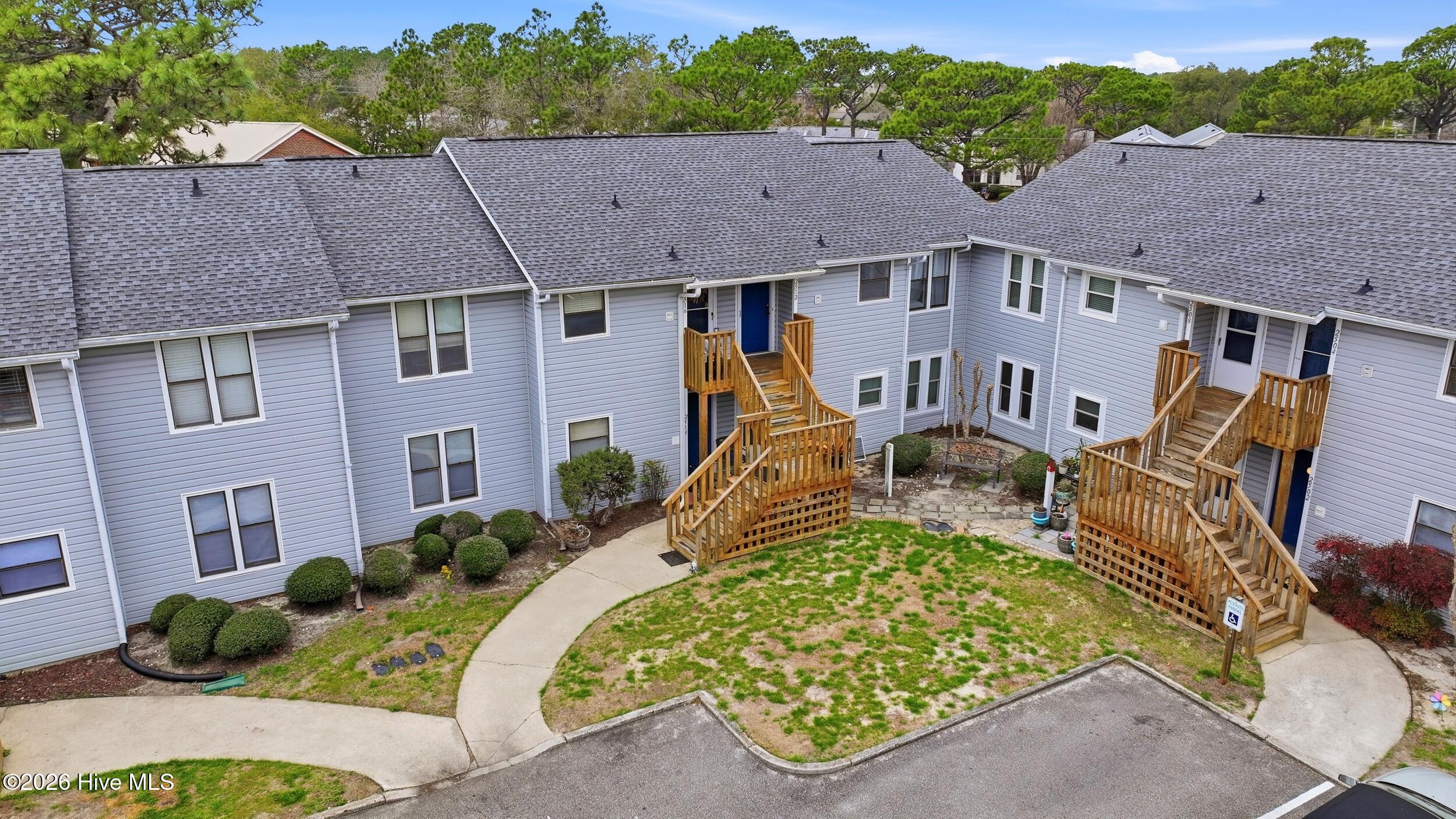 100557756 | Photo 22