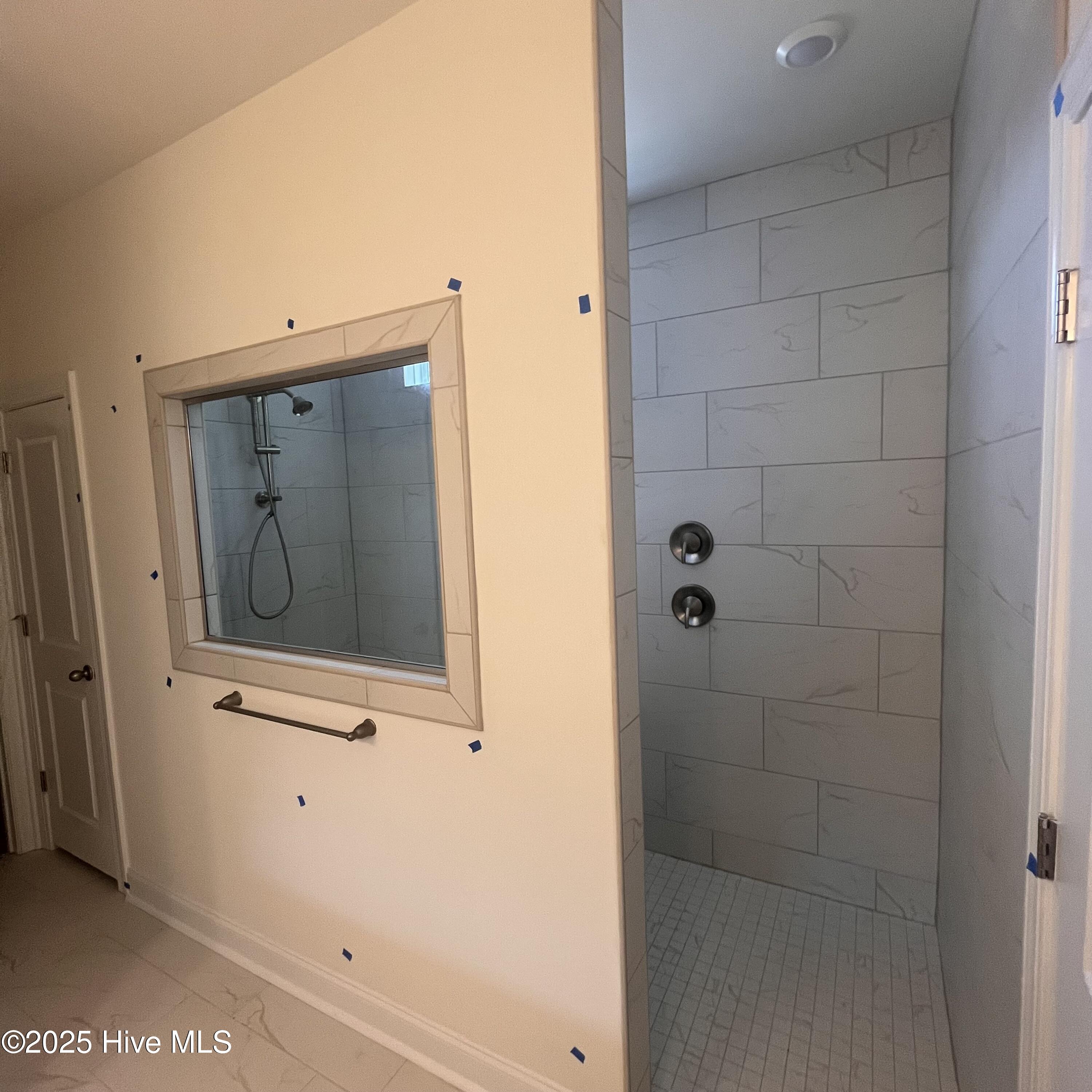 100517298 | Photo 20