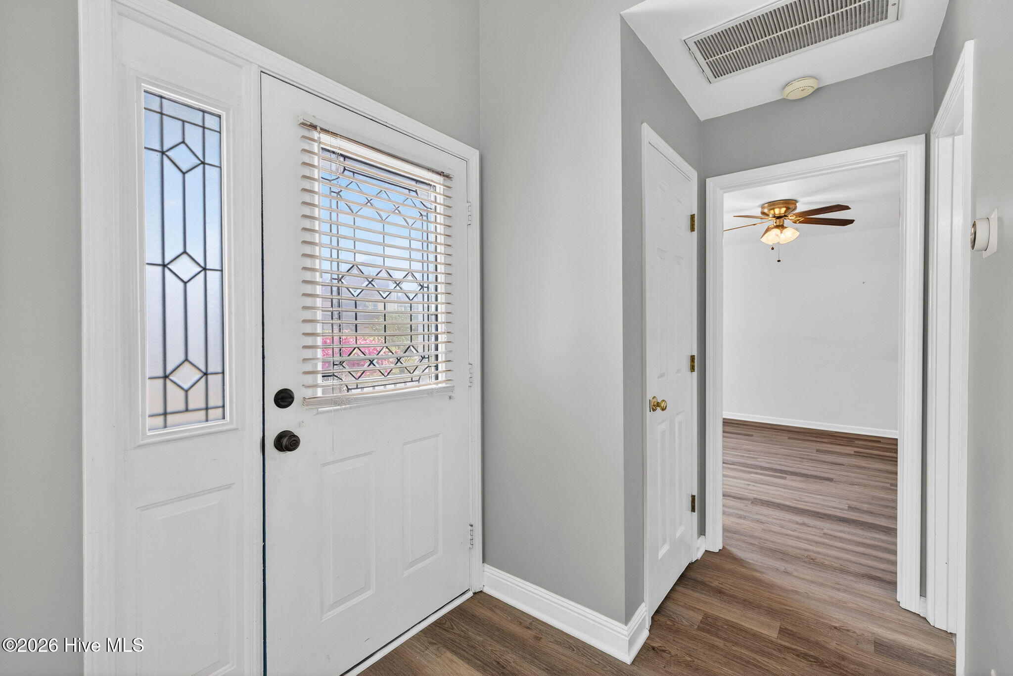 100567707 | Photo 18