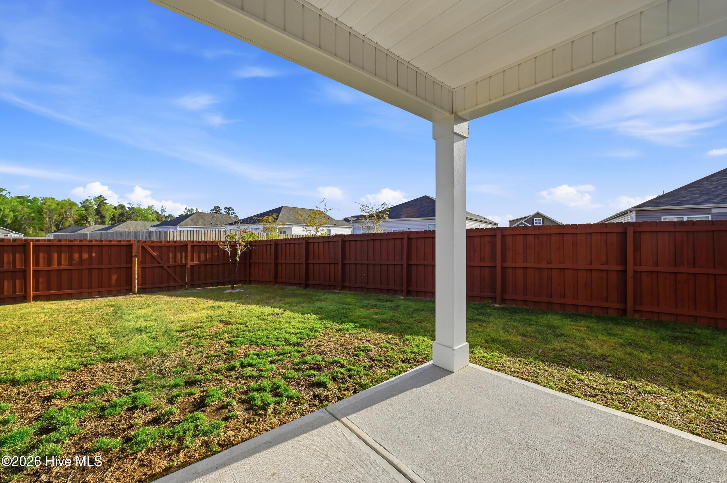 100563269 | Photo 28