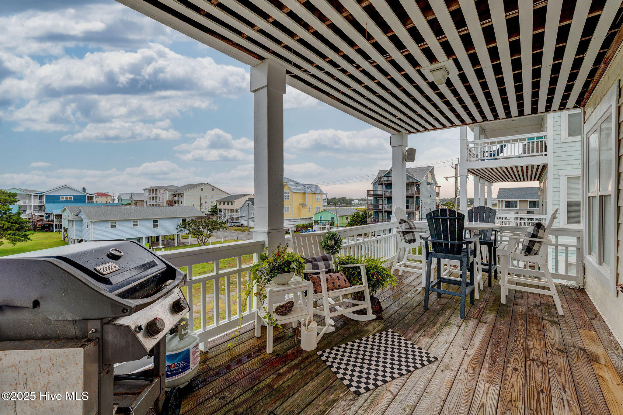 100557630 | Photo 32