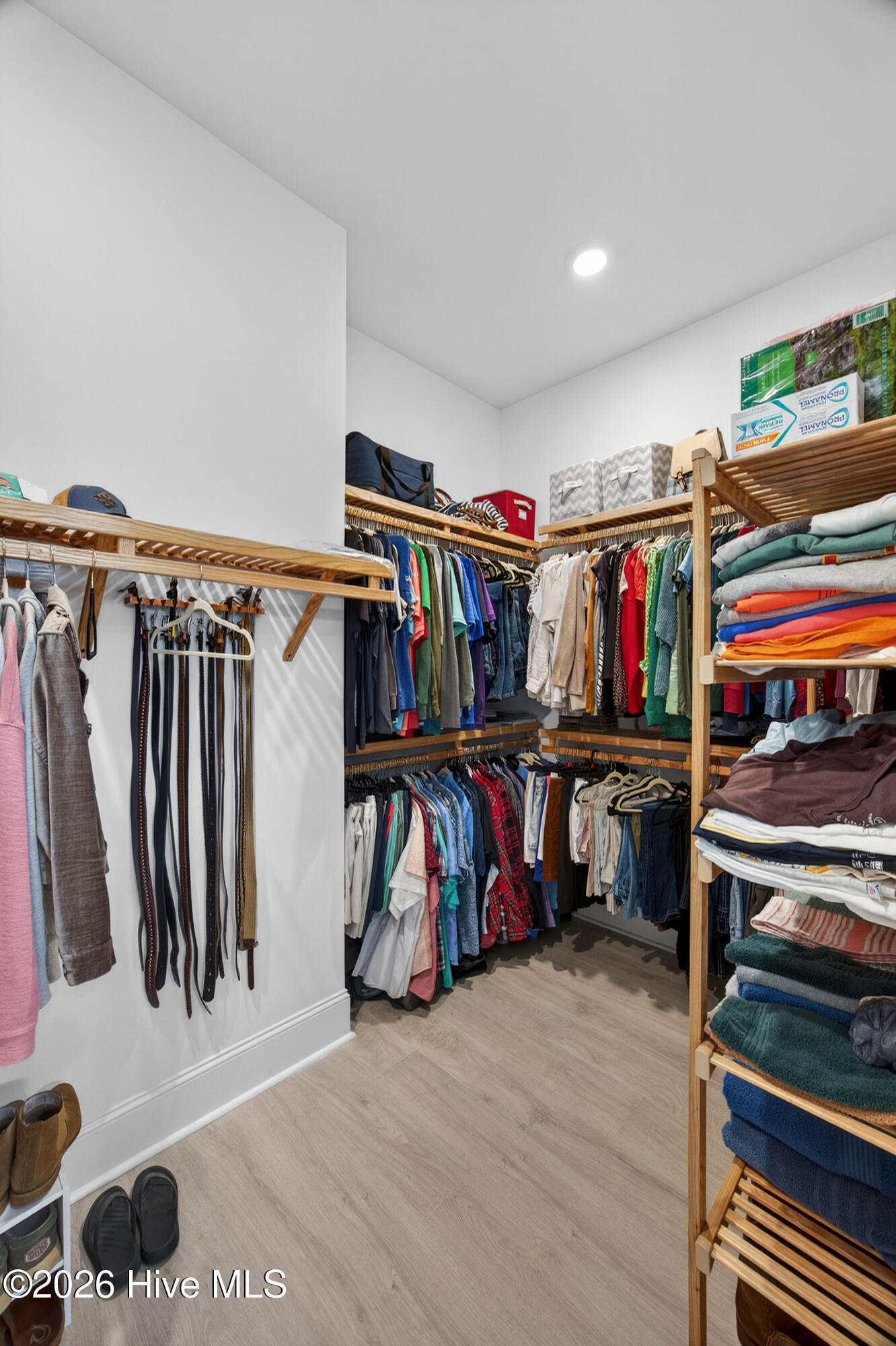 100557303 | Photo 36