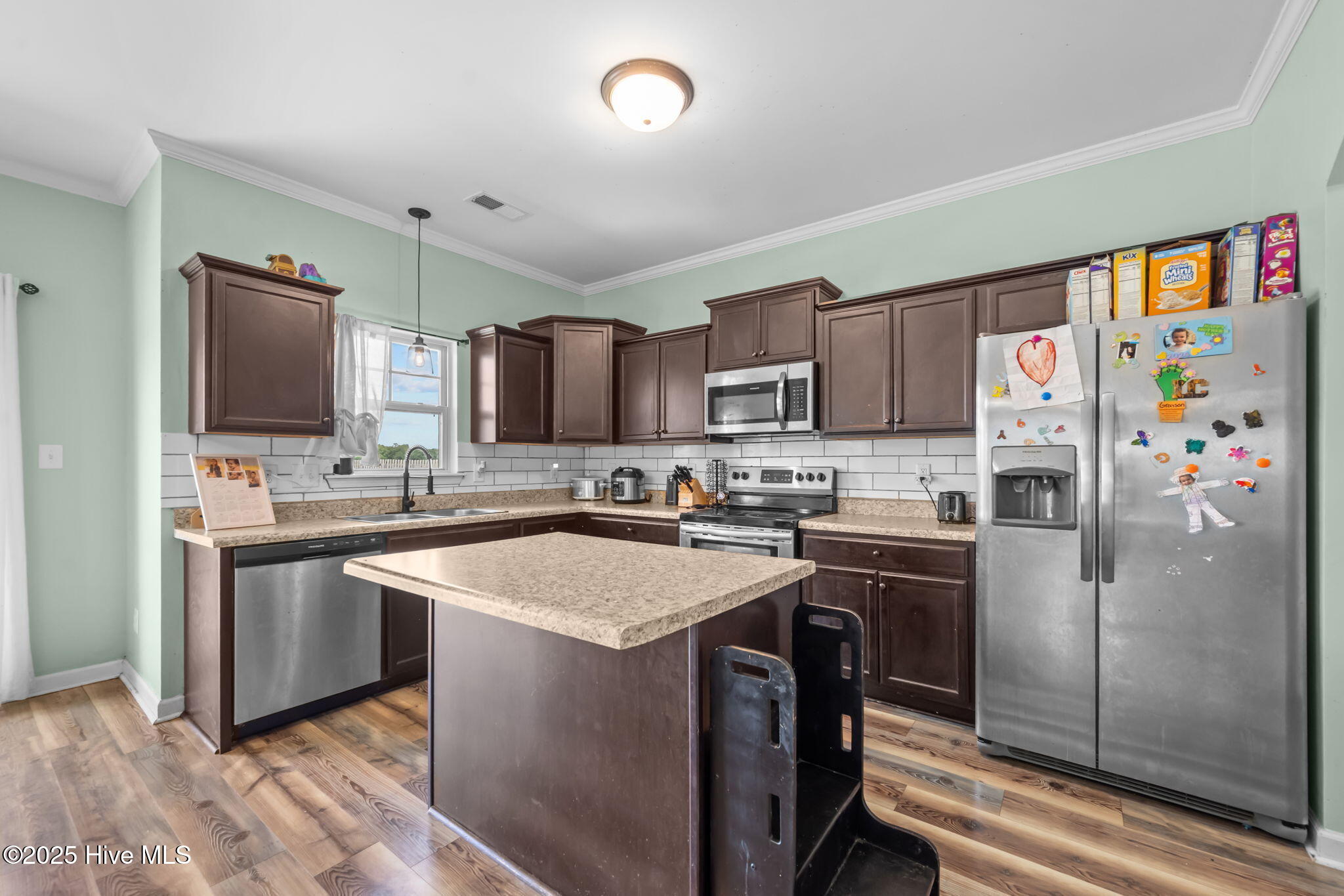 100521248 | Photo 17