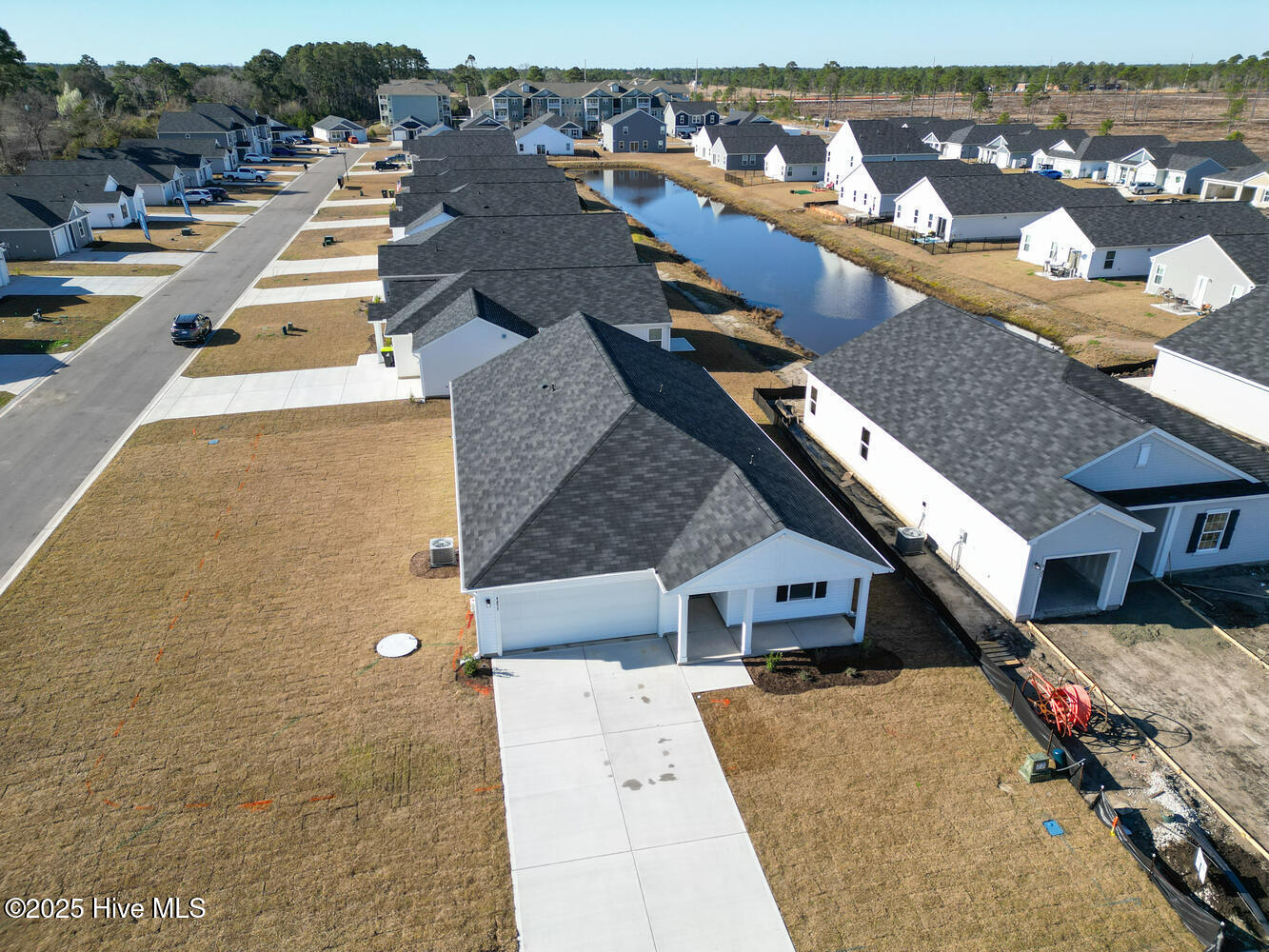 100494824 | Photo 24