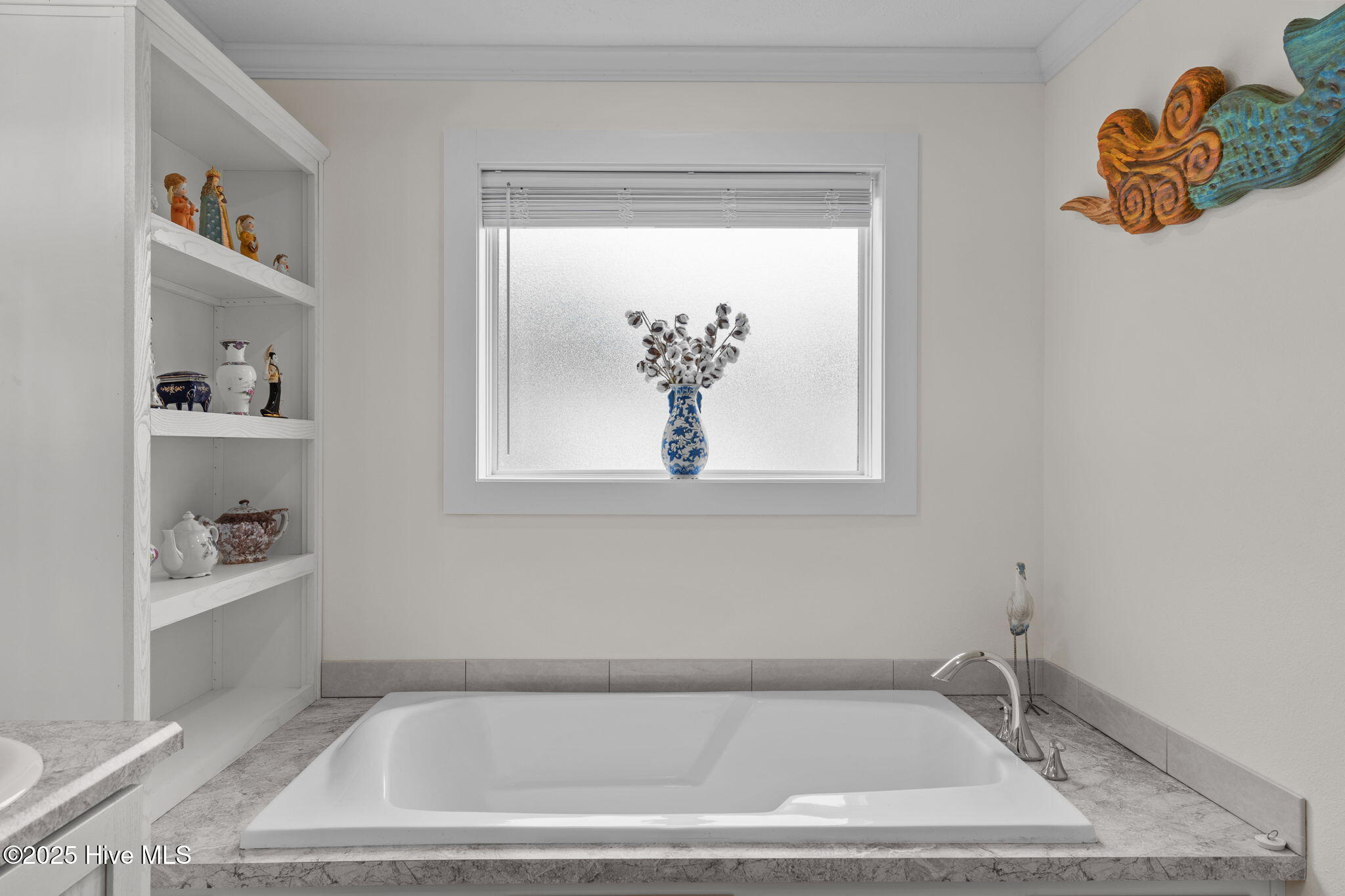 100530001 | Photo 31