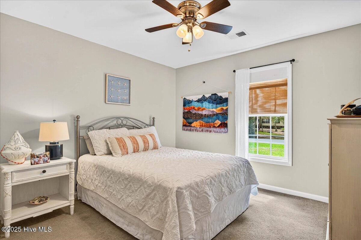 100530290 | Photo 26