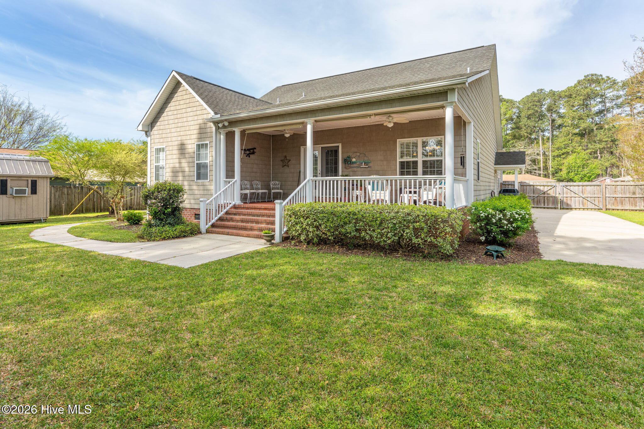 100564241 | Photo 41