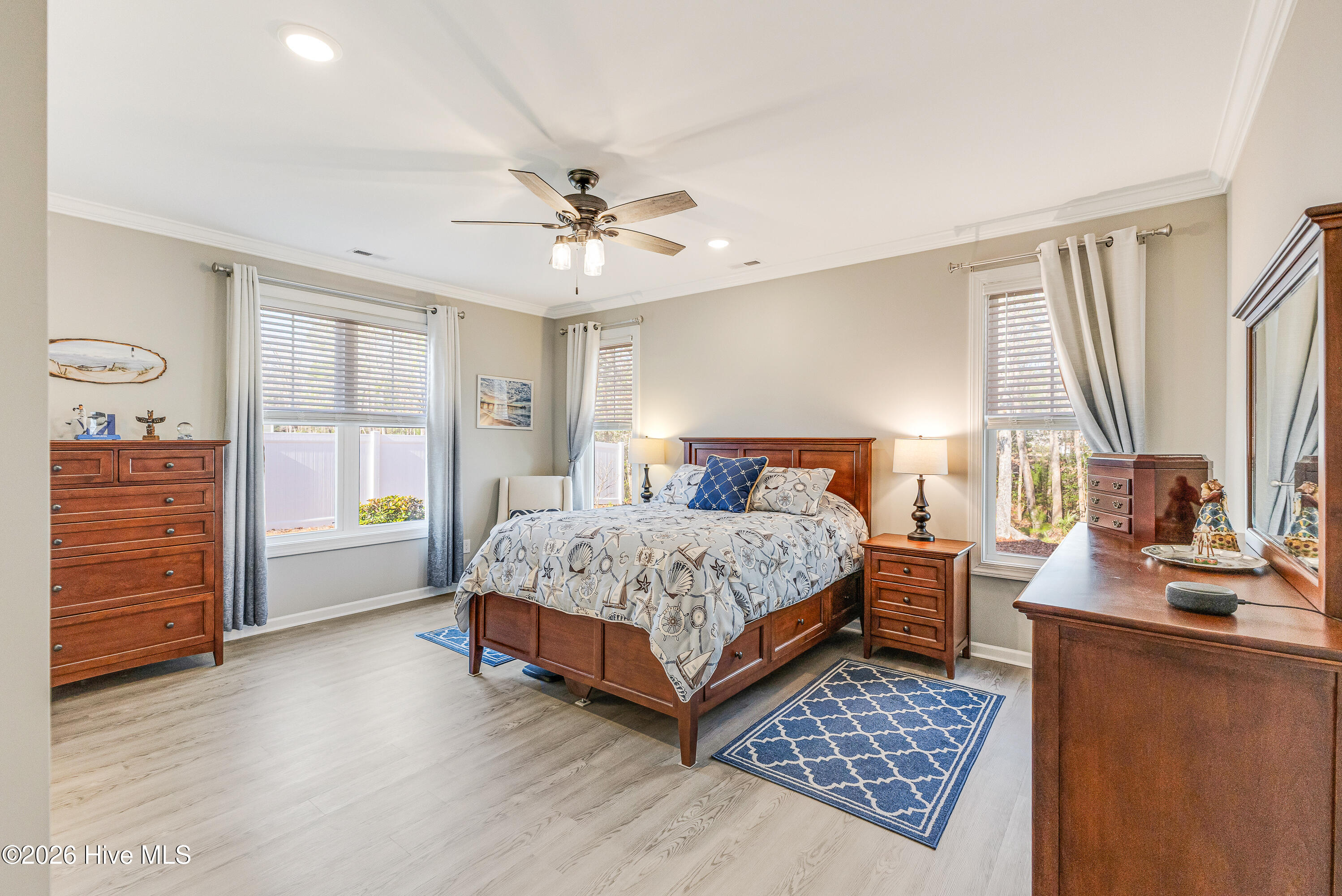 100561290 | Photo 20