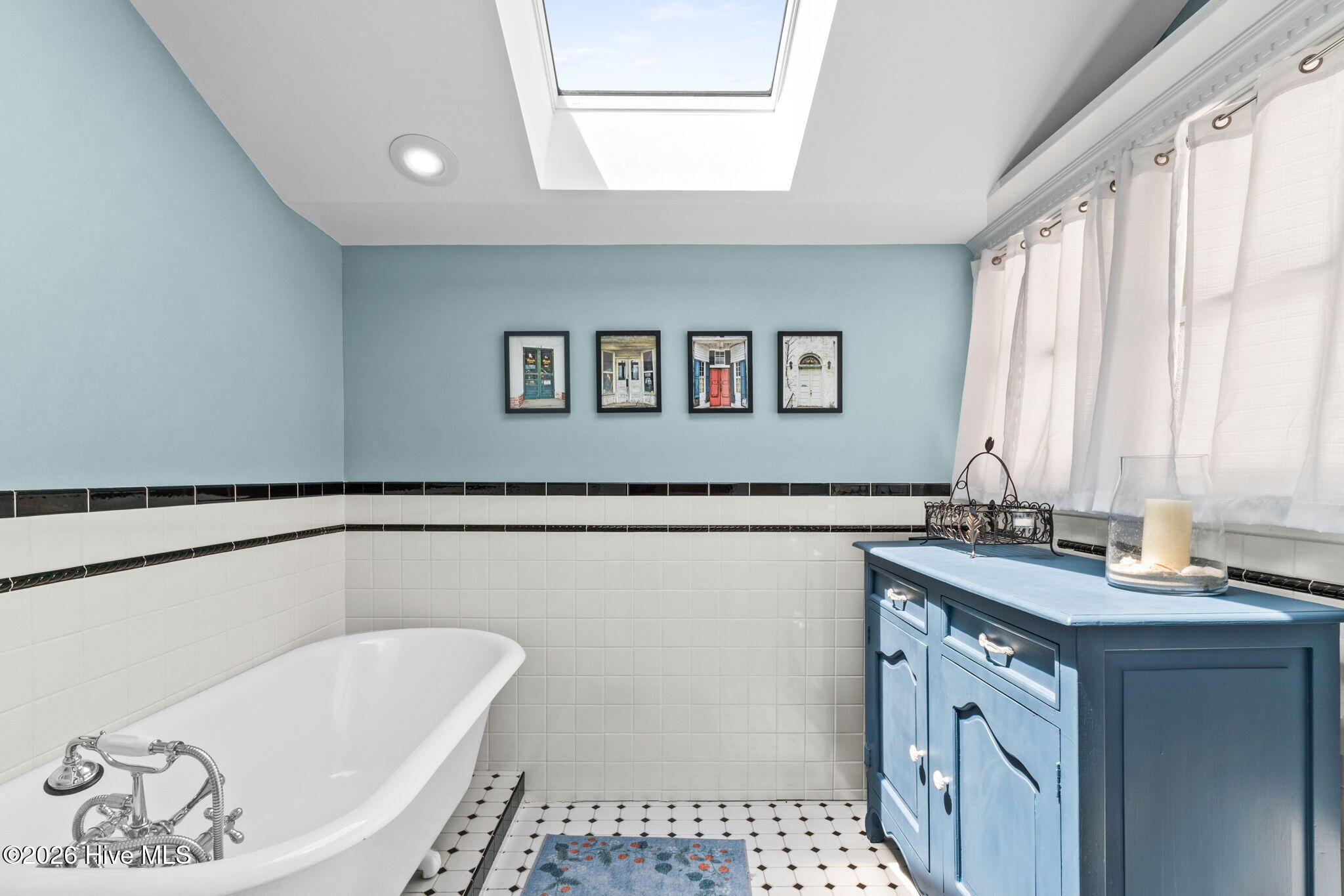 100554568 | Photo 41