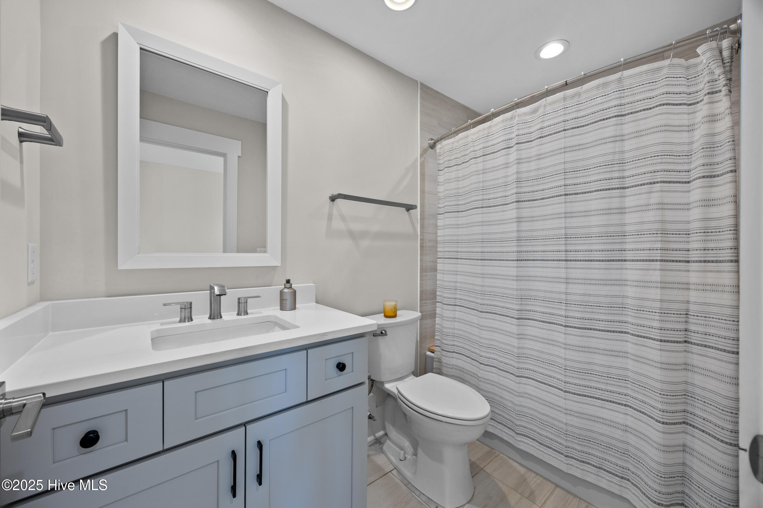 100559314 | Photo 35