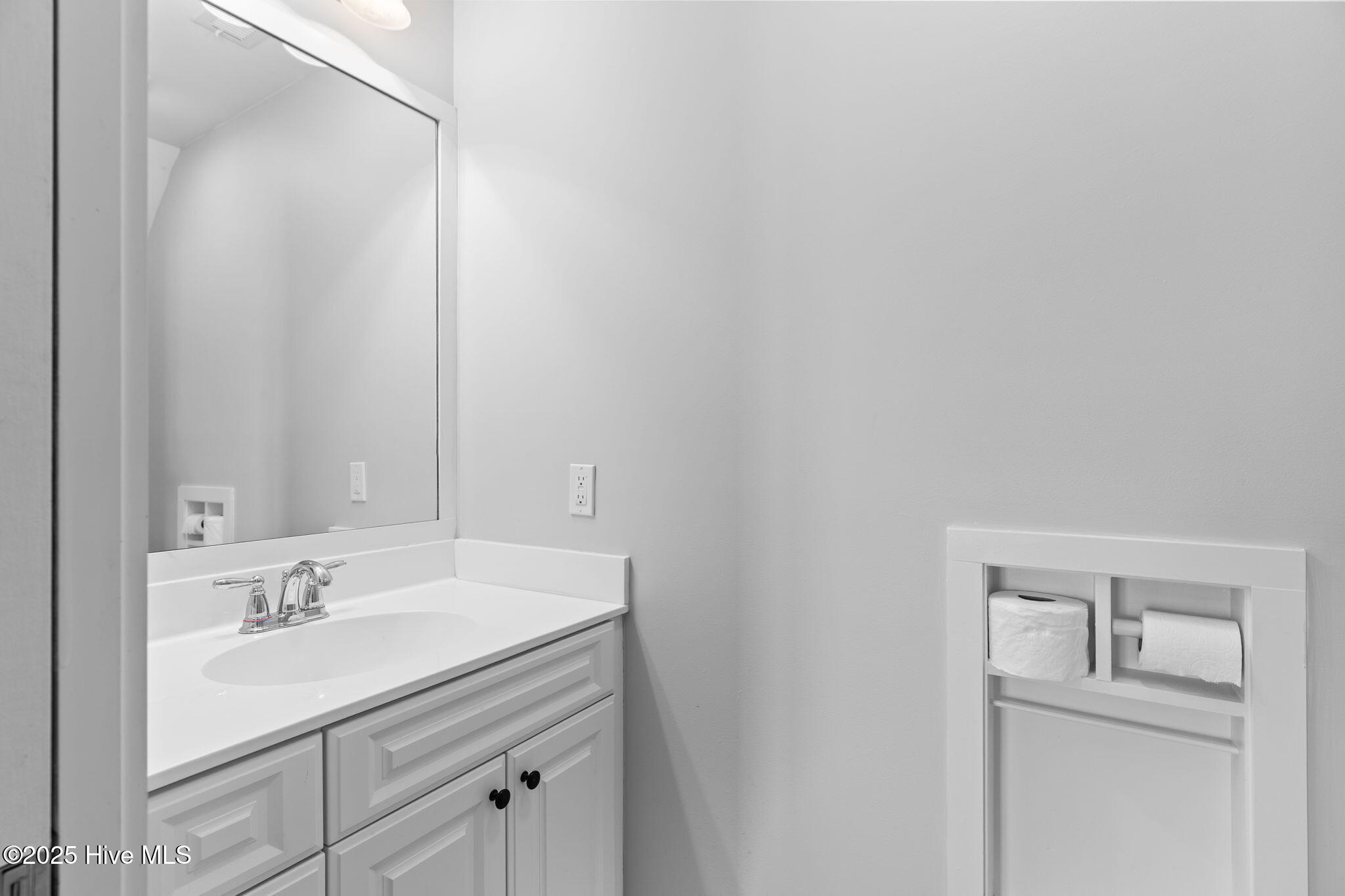 100550078 | Photo 50