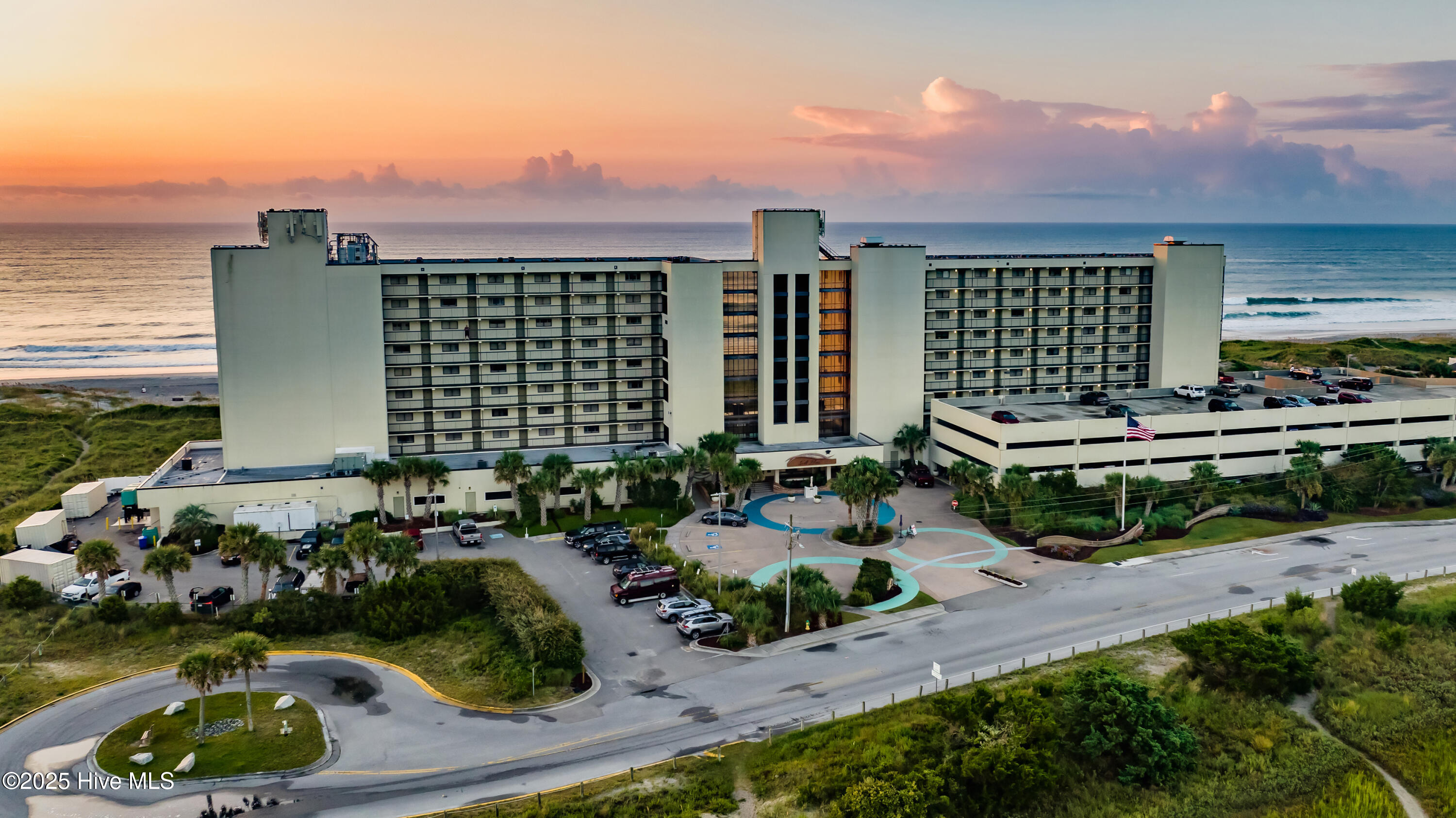 100530116 | Photo 31