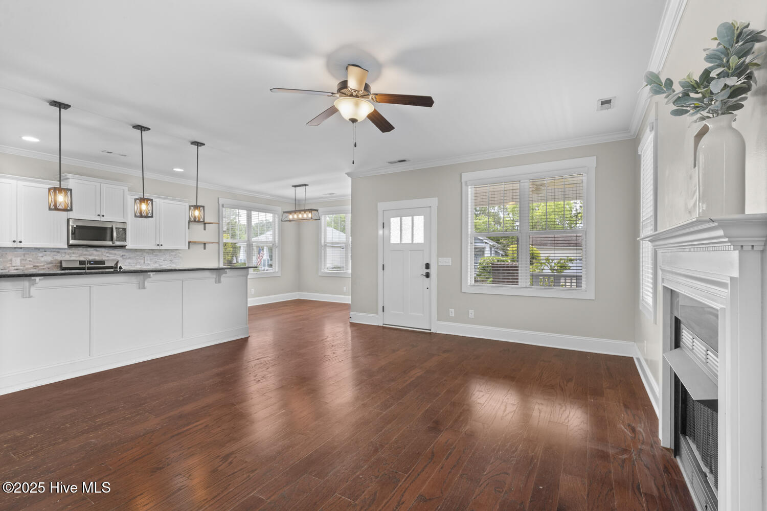 100507529 | Photo 11