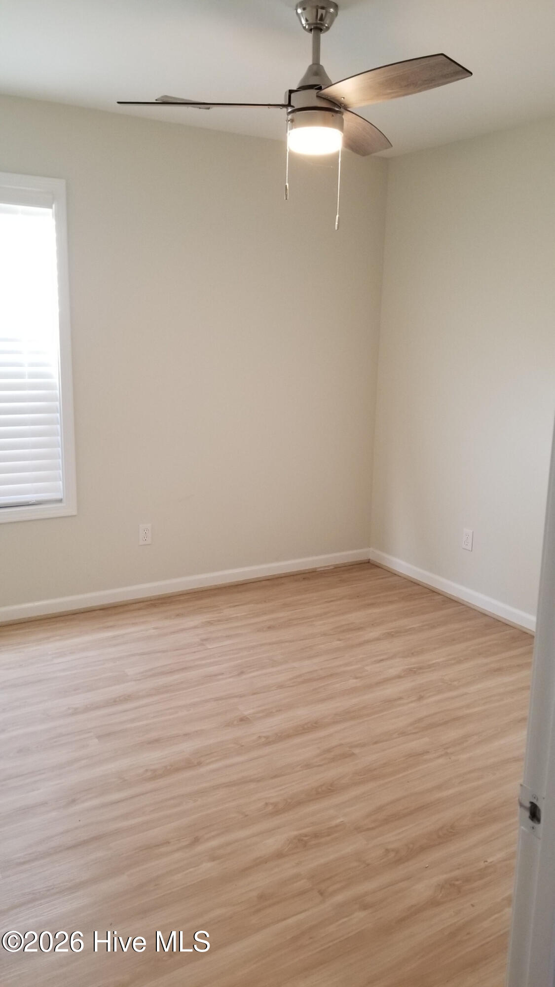 100548783 | Photo 28