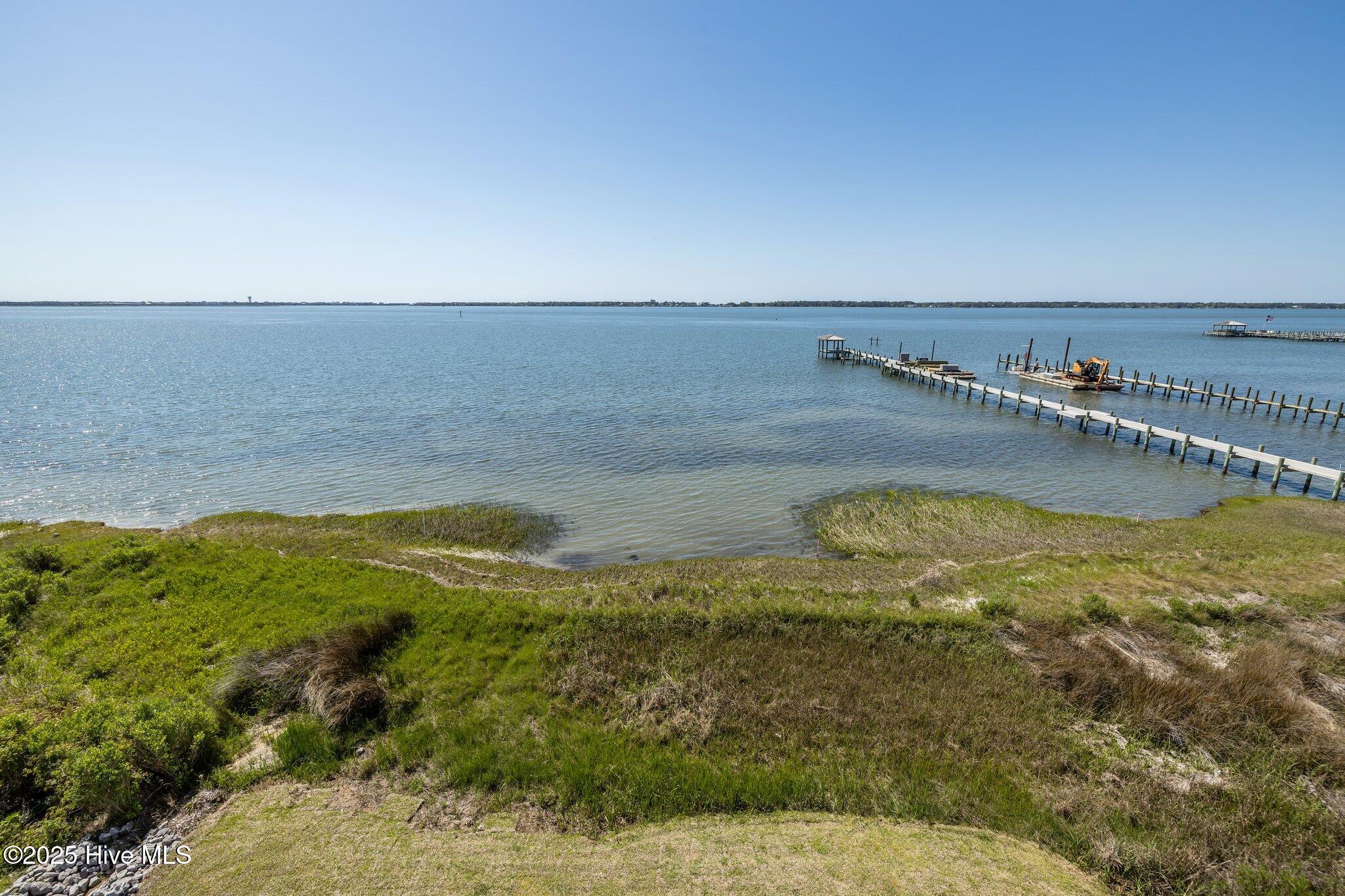 4737 S S Shore Dr Drive, Morehead City, NC, 28557