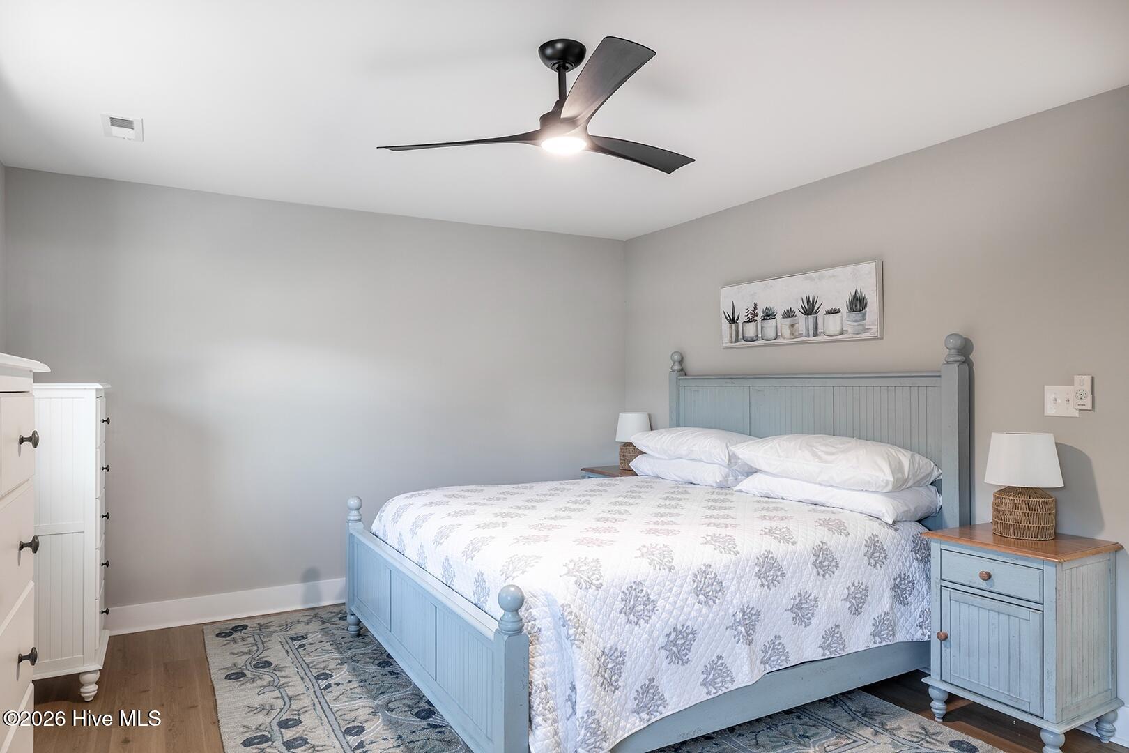 100562312 | Photo 12