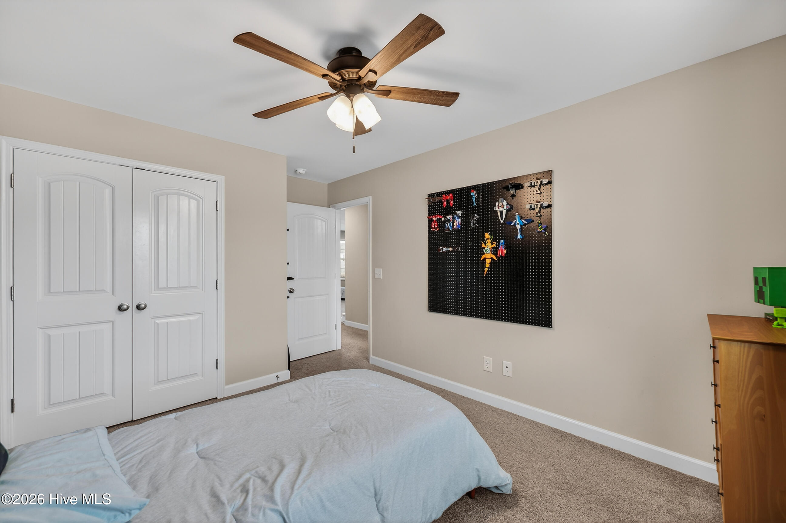 100561356 | Photo 37