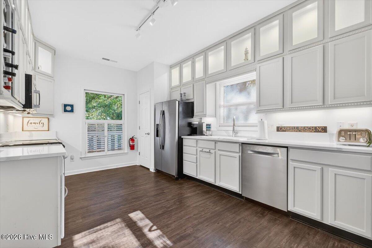 100551155 | Photo 16